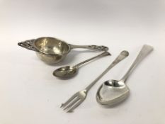 A SILVER PICKLE FORK, SHELL PATTERN, SHEFFIELD 1902, ALONG WITH A DESSERT SPOON, EDINBURGH ASSAY,