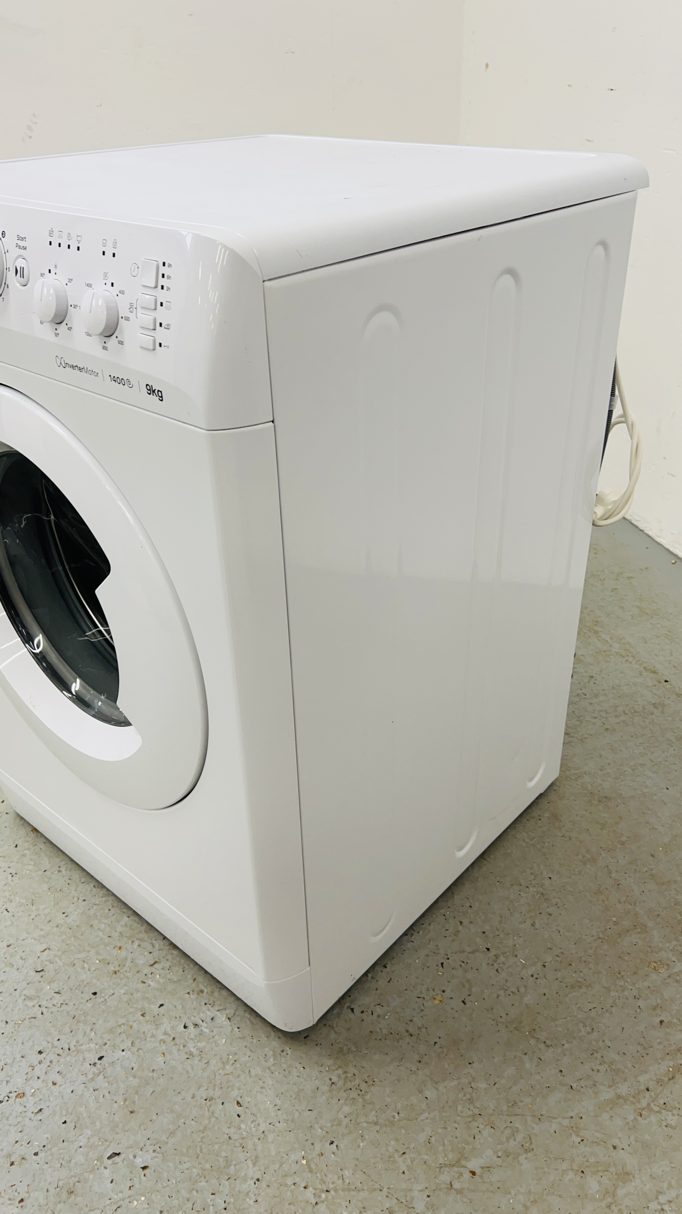 INDESIT 1400 SPIN 9KG WASHING MACHINE - SOLD AS SEEN - Image 5 of 8