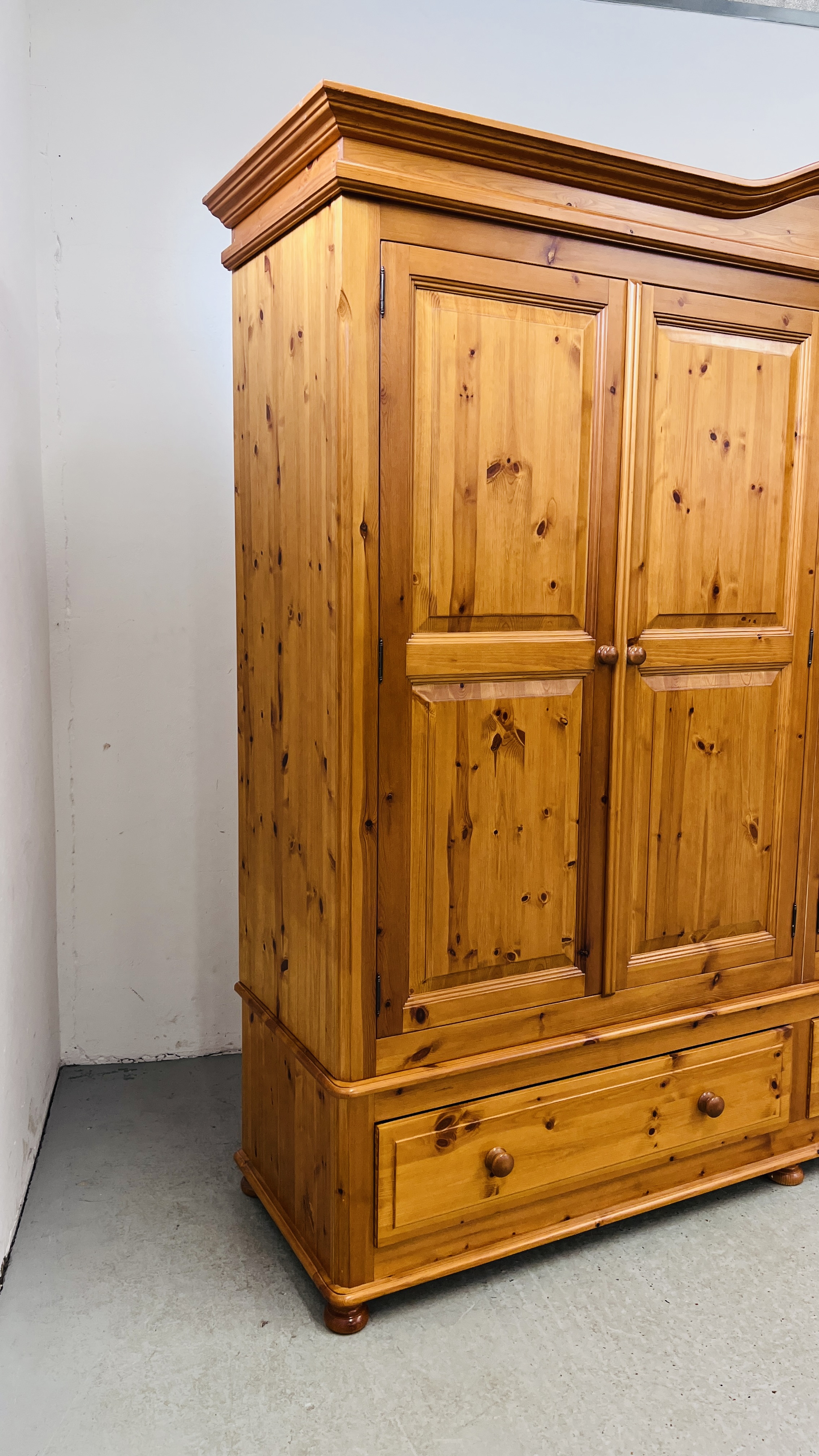 A GOOD QUALITY HONEY PINE FOUR DOOR WARDROBE WITH TWO DRAWER BASE WIDTH 228CM. DEPTH 59CM. - Image 3 of 14