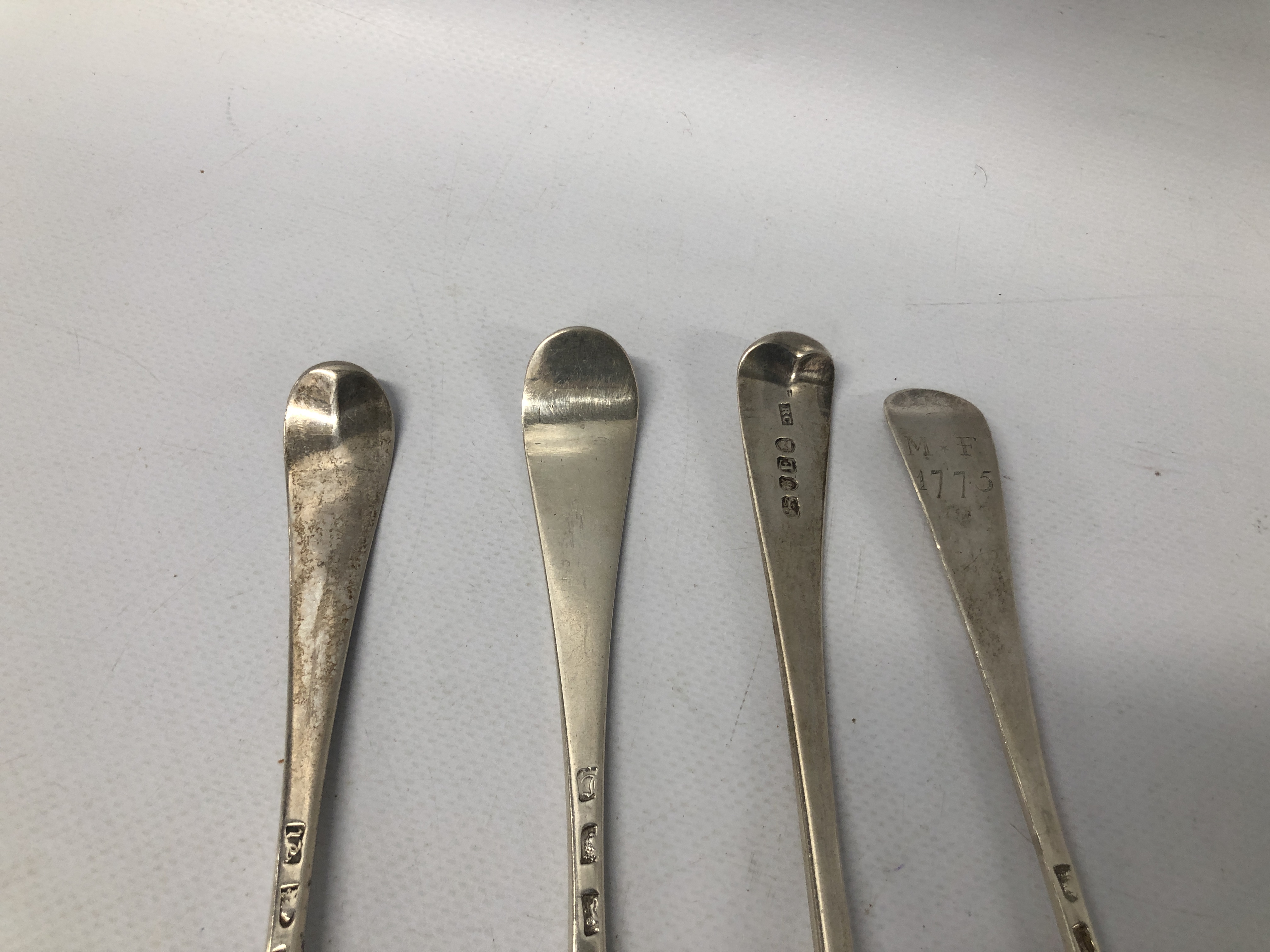 3 GEORGIAN OLD ENGLISH PATTERN SILVER SERVING SPOONS, - Image 5 of 10