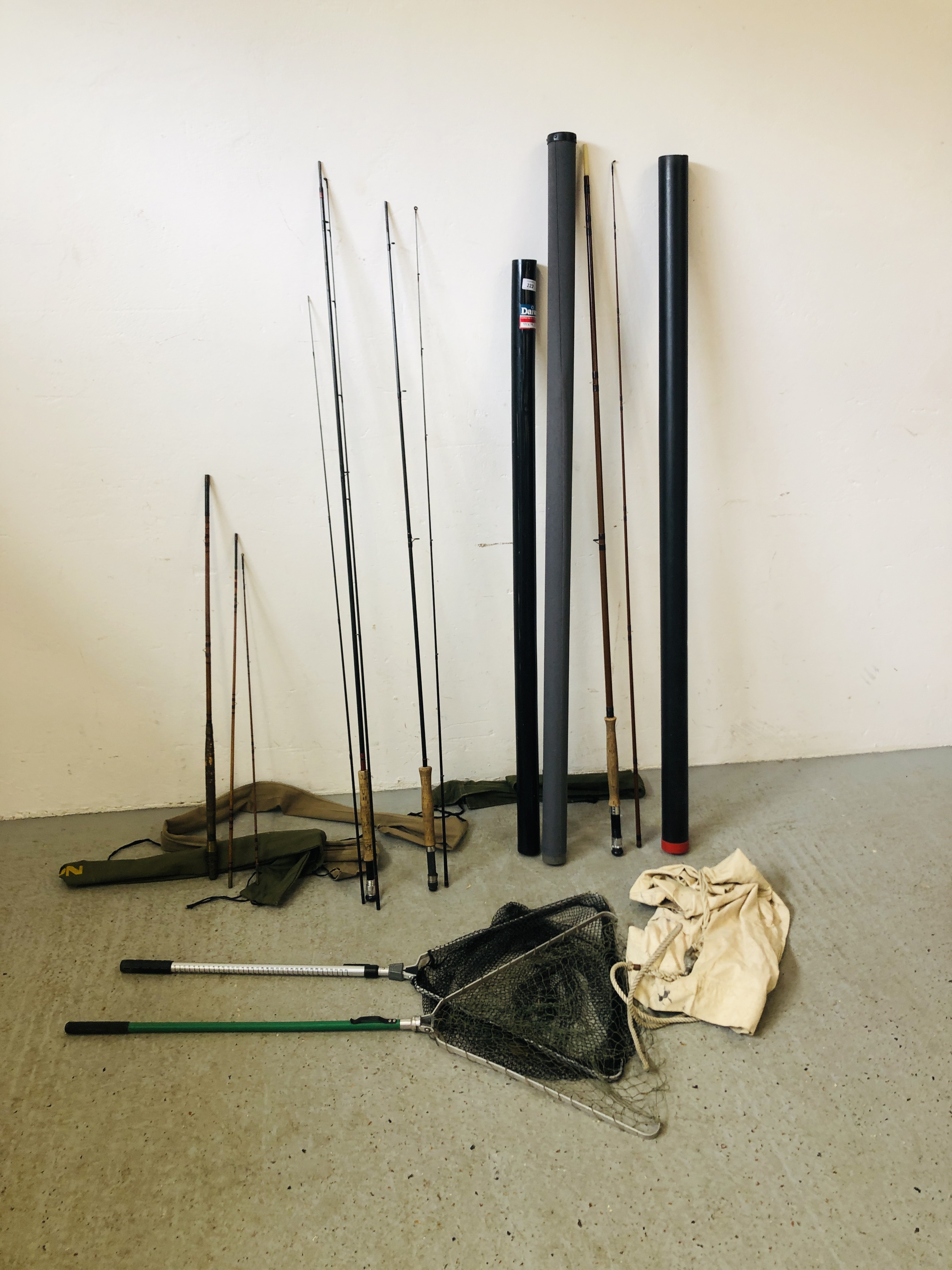 FOUR FLY FISHING RODS TO INCLUDE NORMARK THREE PIECE AND ONE OTHER TWO PIECE ROD AND THREE PIECE