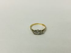 VINTAGE THREE STONE DIAMOND RING (YELLOW METAL,