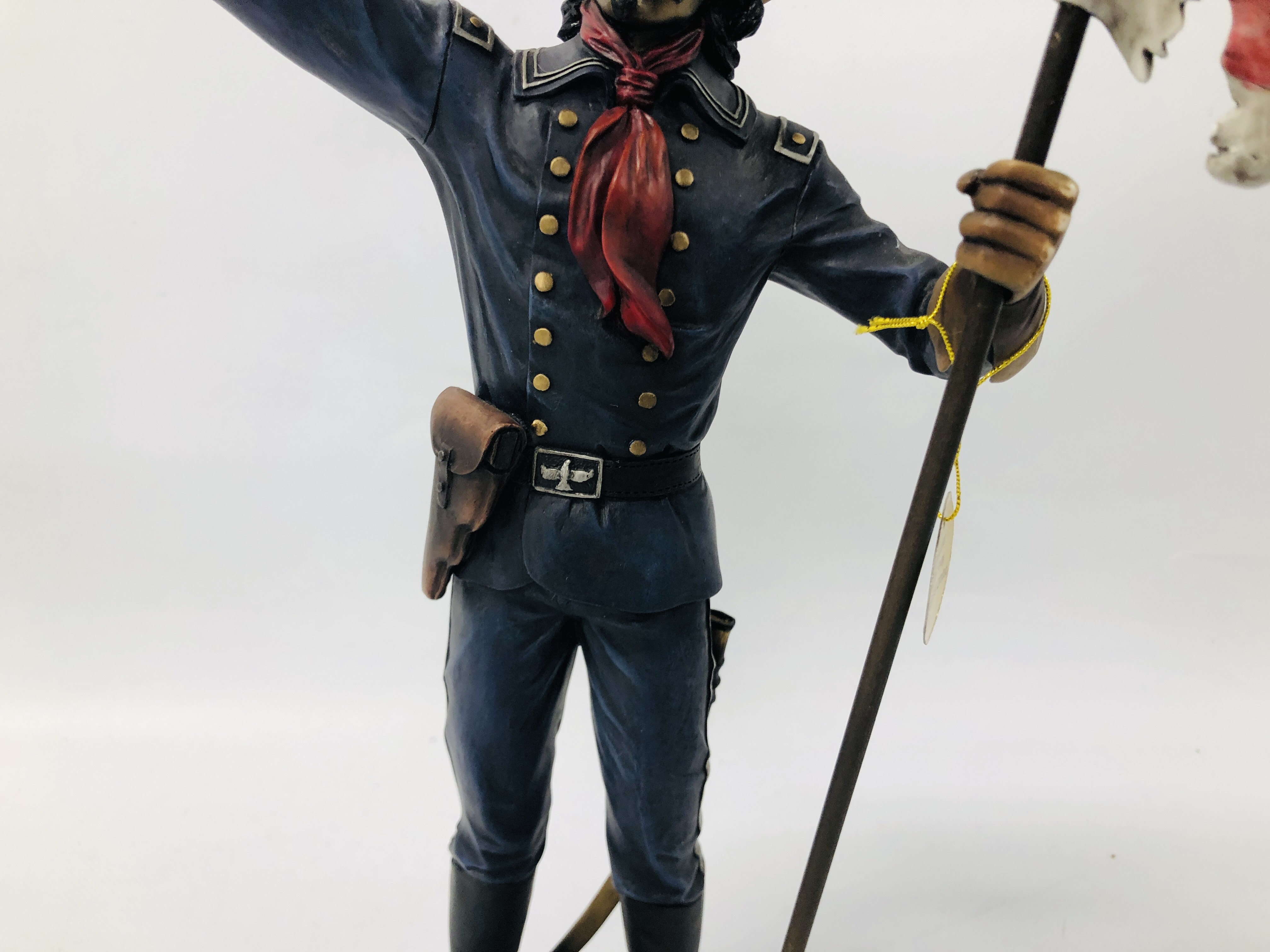 A BOXED THE LEONARDO COLLECTION THE BIG COUNTRY GENERAL CUSTER FIGURE. - Bild 6 aus 10