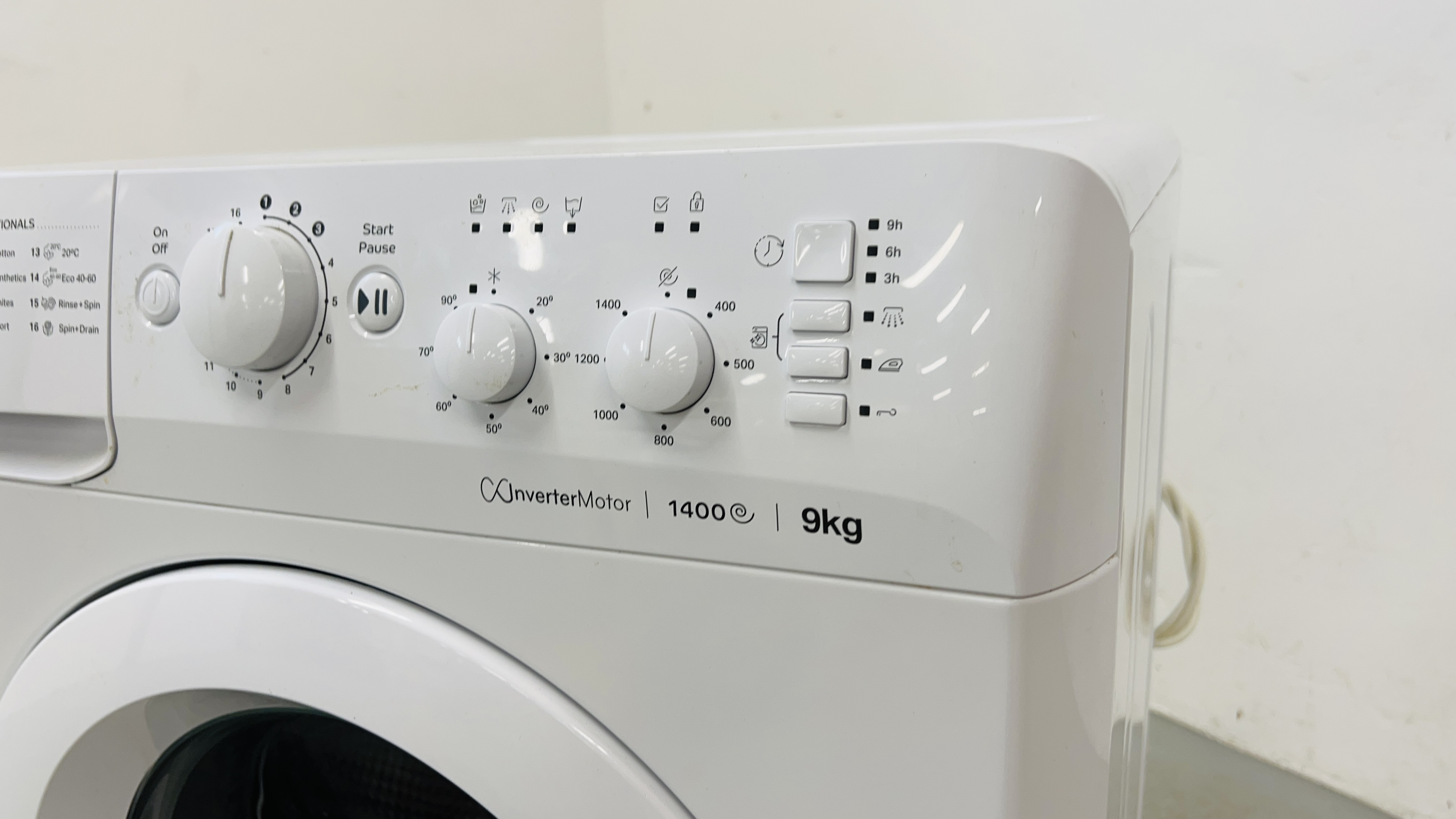 INDESIT 1400 SPIN 9KG WASHING MACHINE - SOLD AS SEEN - Image 2 of 8