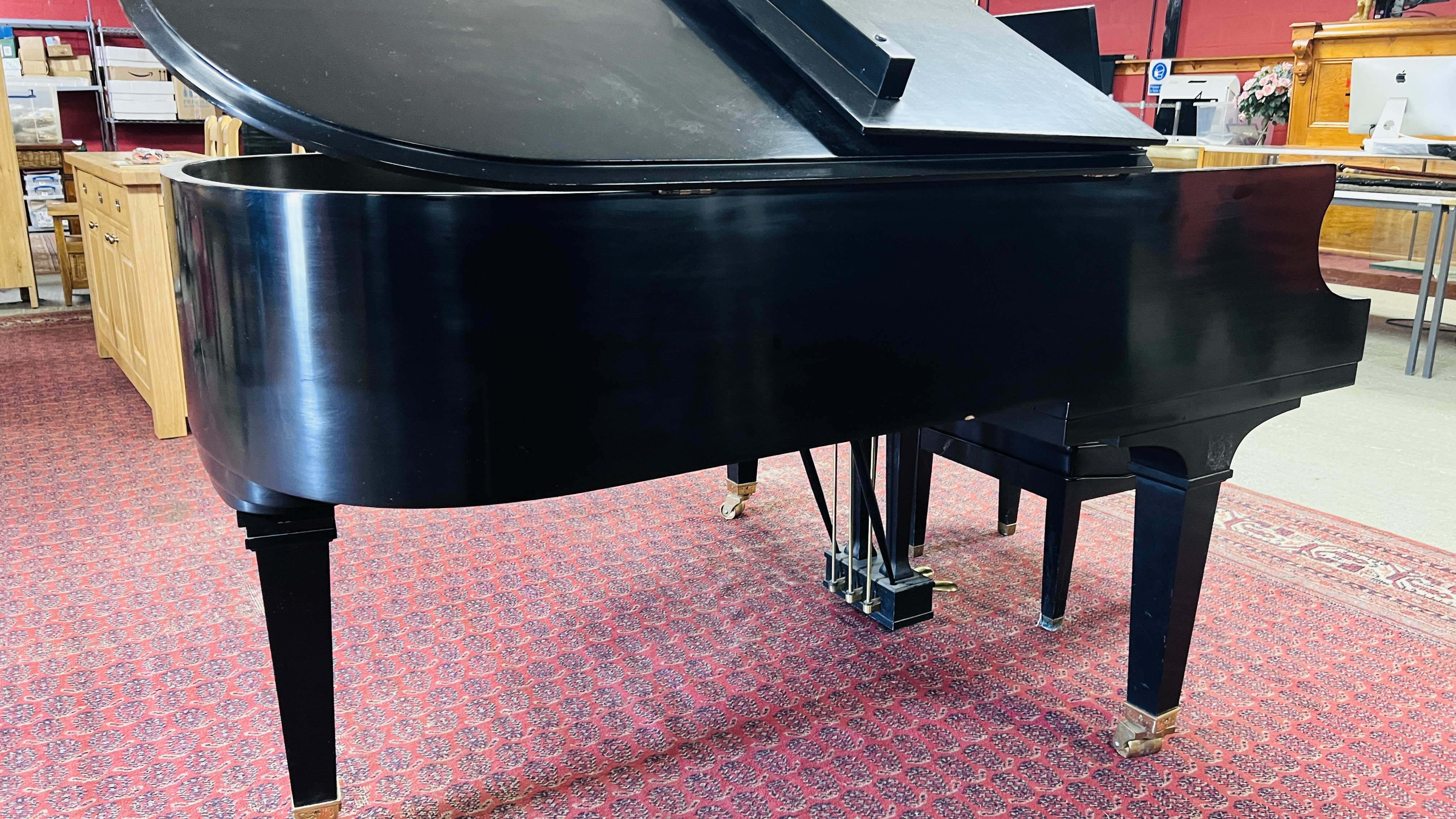 A BALDWIN BABY GRAND PIANO AND BUTTONED PIANO STOOL. - Image 12 of 23