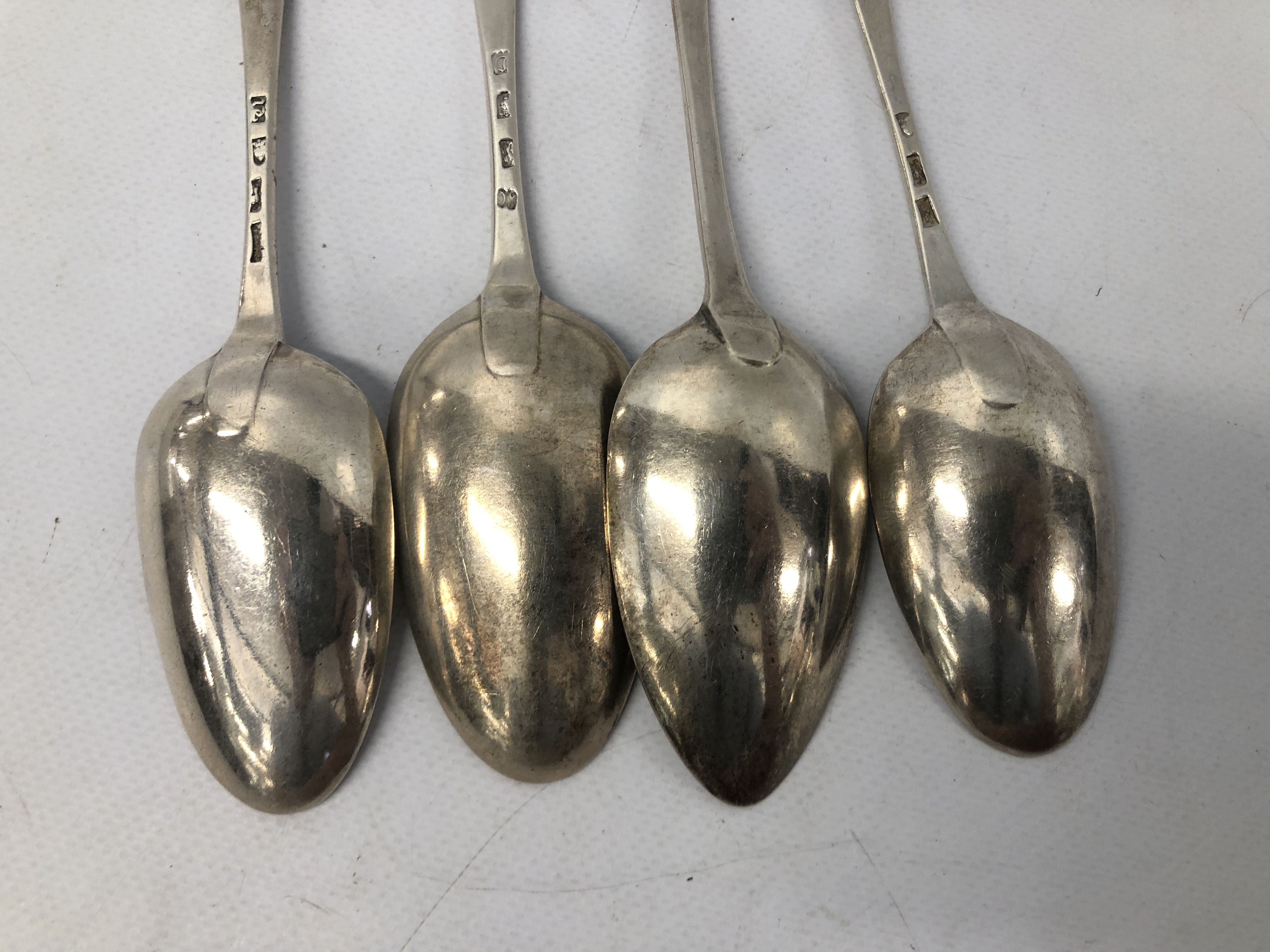 3 GEORGIAN OLD ENGLISH PATTERN SILVER SERVING SPOONS, - Image 9 of 10