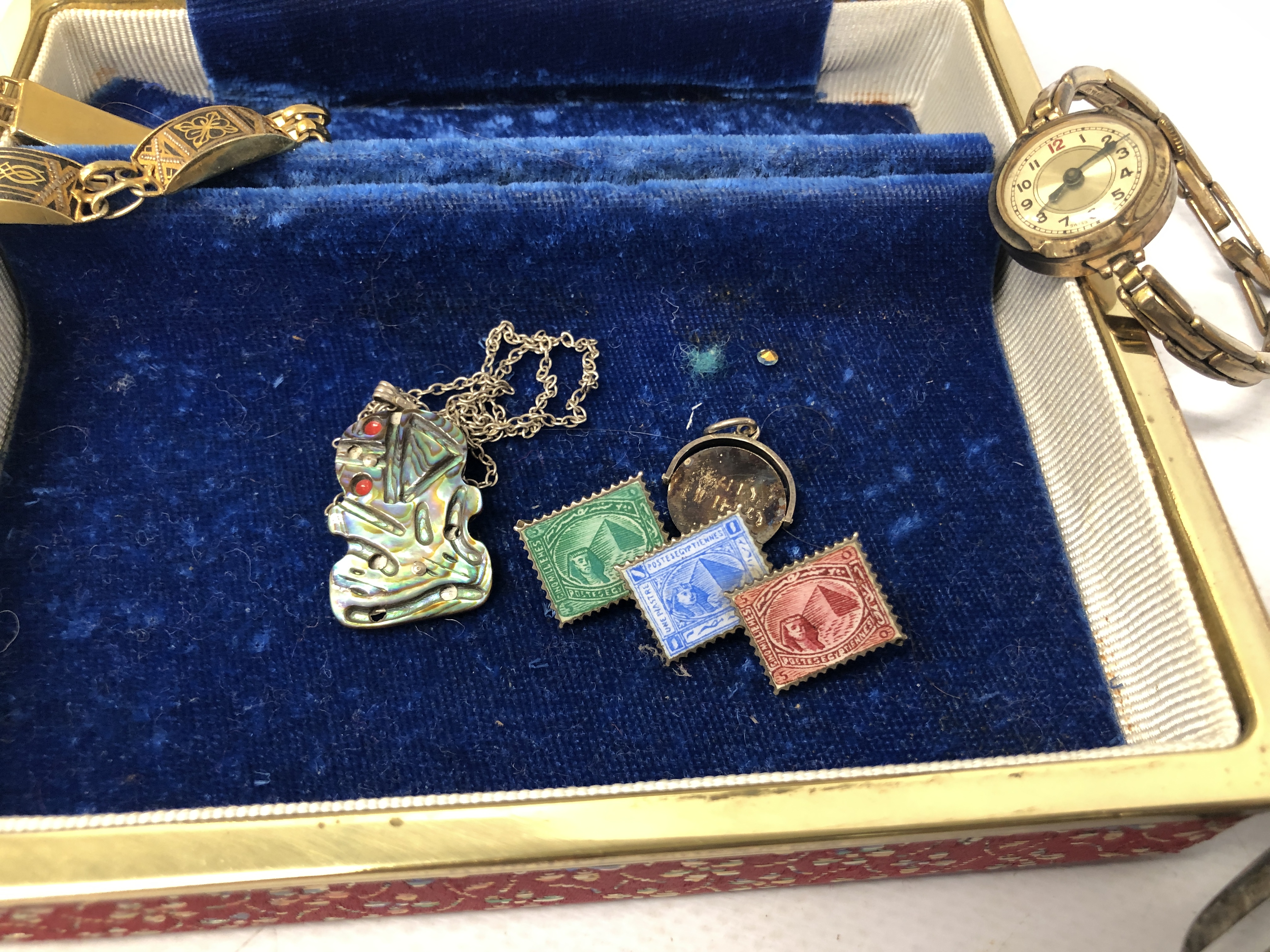 COLLECTION OF VINTAGE COSTUME AND SILVER JEWELLERY TO INCLUDE AN ORIGINAL OVAL PORTRAIT MINATURE, - Image 7 of 11