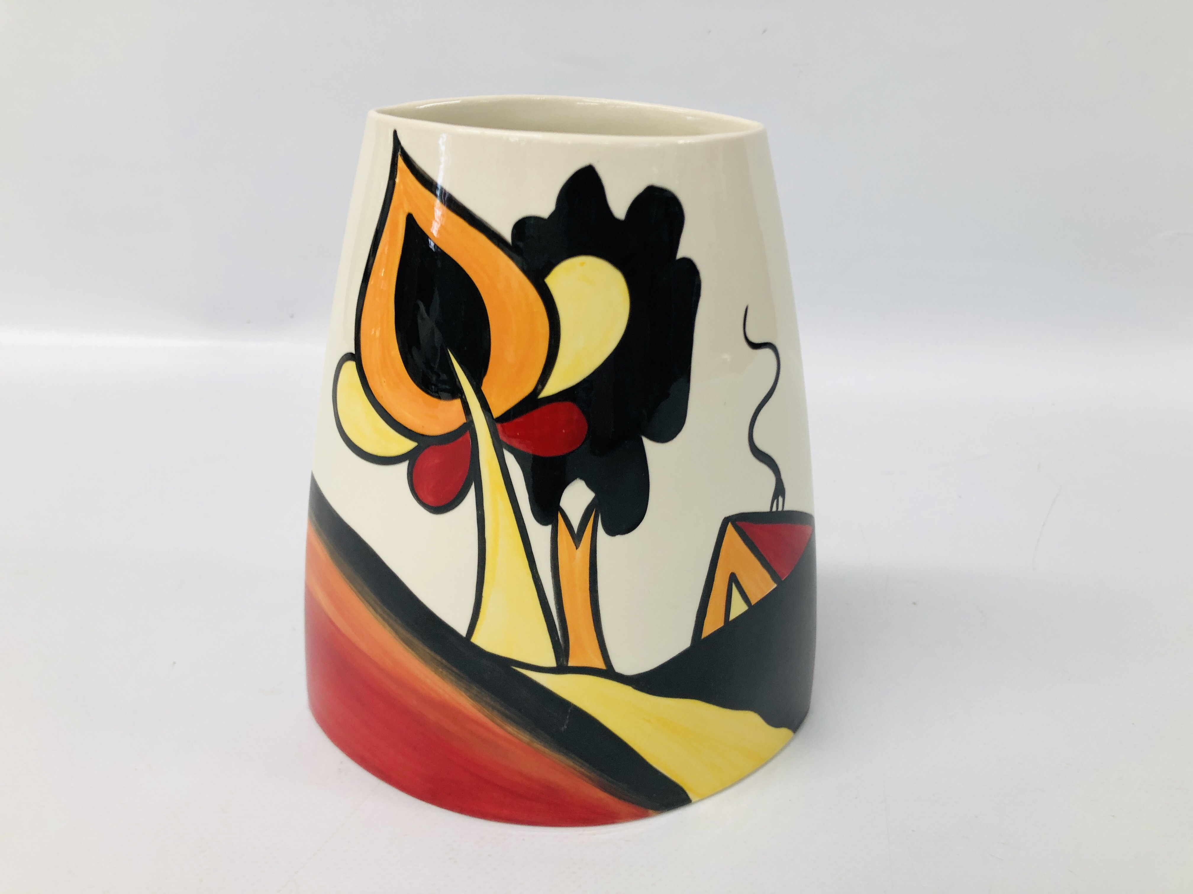 LORNA BAILEY "WOODROW WAY" VASE BEARING SIGNATURE, H 17.5CM. - Image 3 of 4