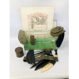 A WWII AMMUNITION BOX CONTAINING VARIOUS MILITARIA ITEMS TO INCLUDE AMMO SHELLS, BELTS,