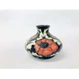 A MOORCROFT POPPY PATTERN VASE DATED 96, BEARING INITIALS JH (HEIGHT 11CM.