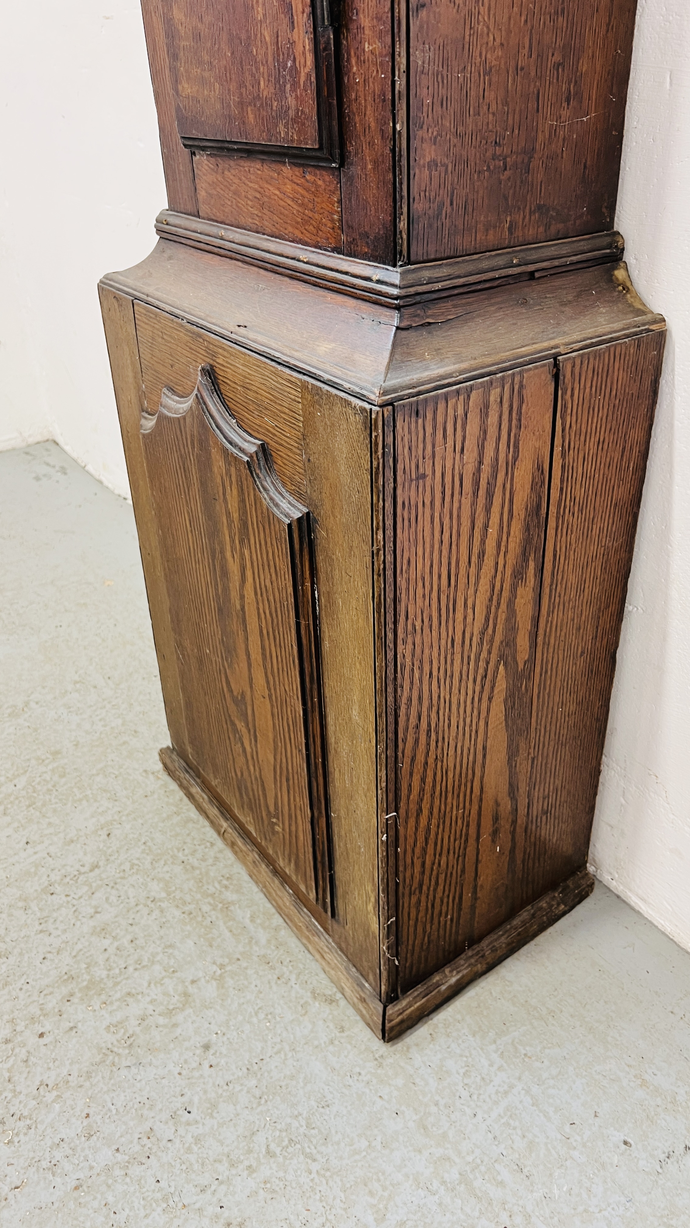 AN ANTIQUE OAK CASED GRANDFATHER CLOCK, - Image 12 of 18