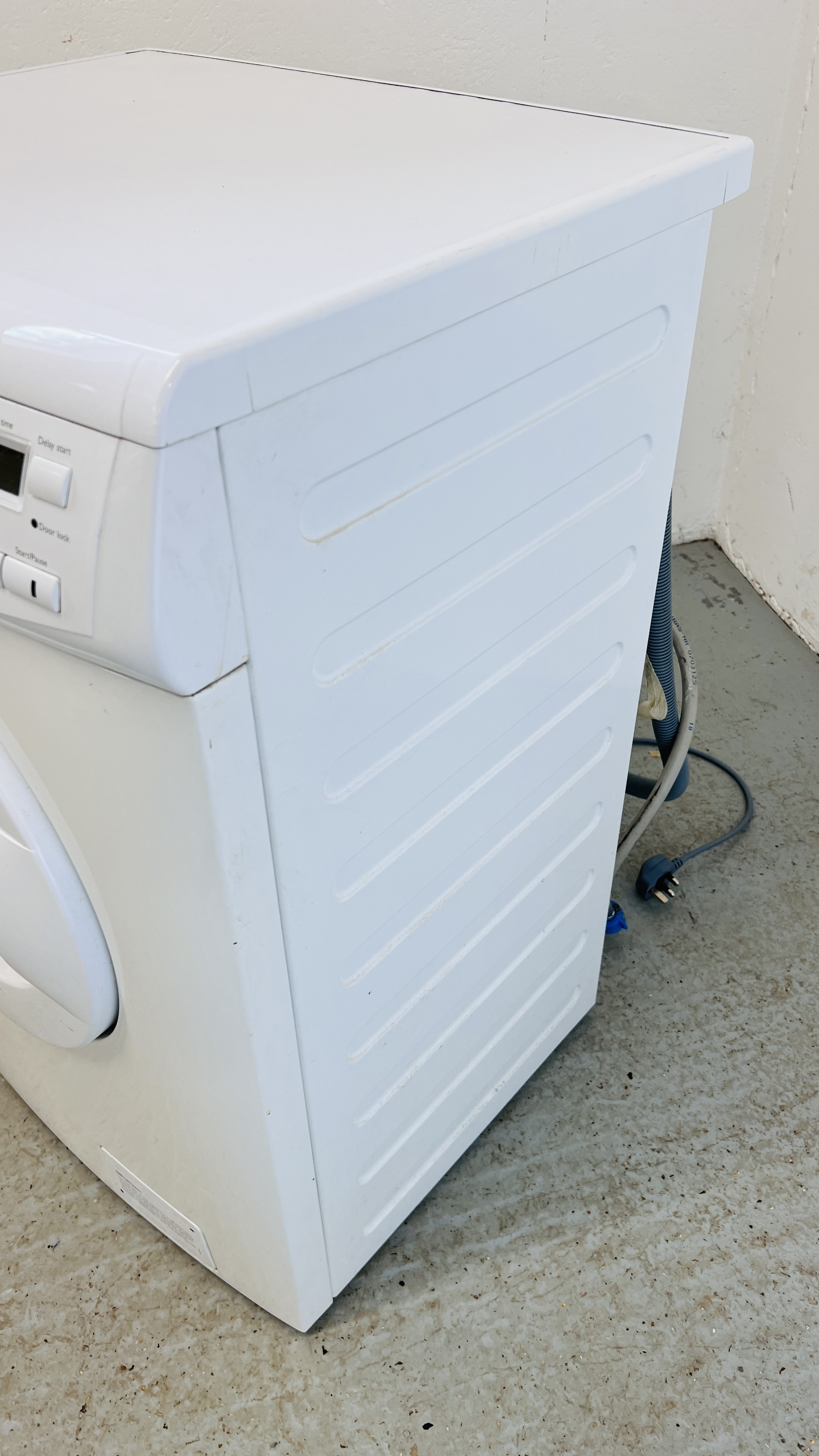 A JOHN LEWIS WASHING MACHINE - SOLD AS SEEN - Image 5 of 7