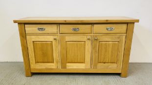 WILLIS & GAMBIER TUSCANY HILLS SOLID OAK THREE DRAWER THREE DOOR SIDEBOARD WIDTH 157CM. DEPTH 45CM.