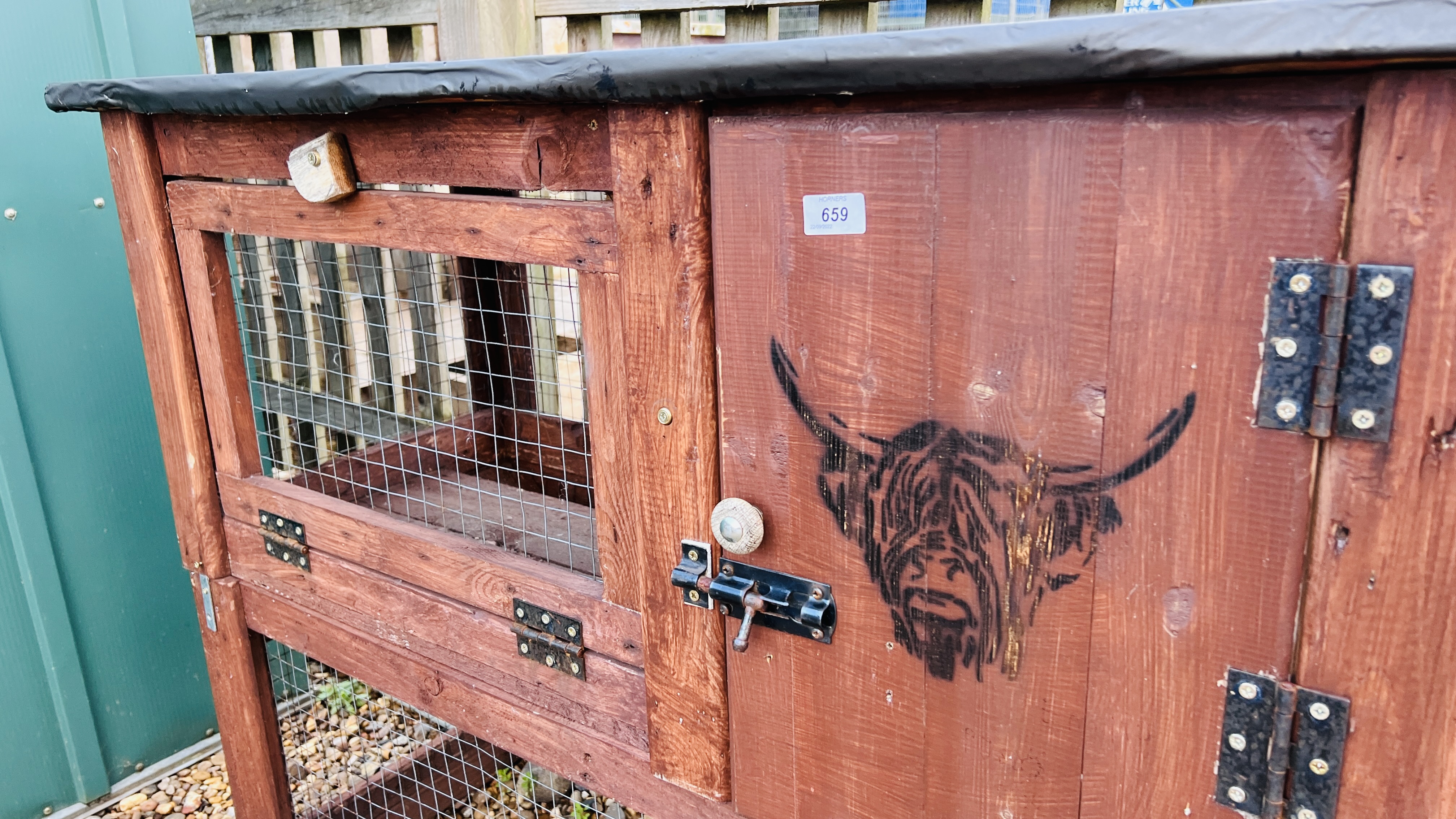 A HANDMADE TWO TIER ANIMAL HUTCH WITH BULL FACE STENCIL. - Image 3 of 5