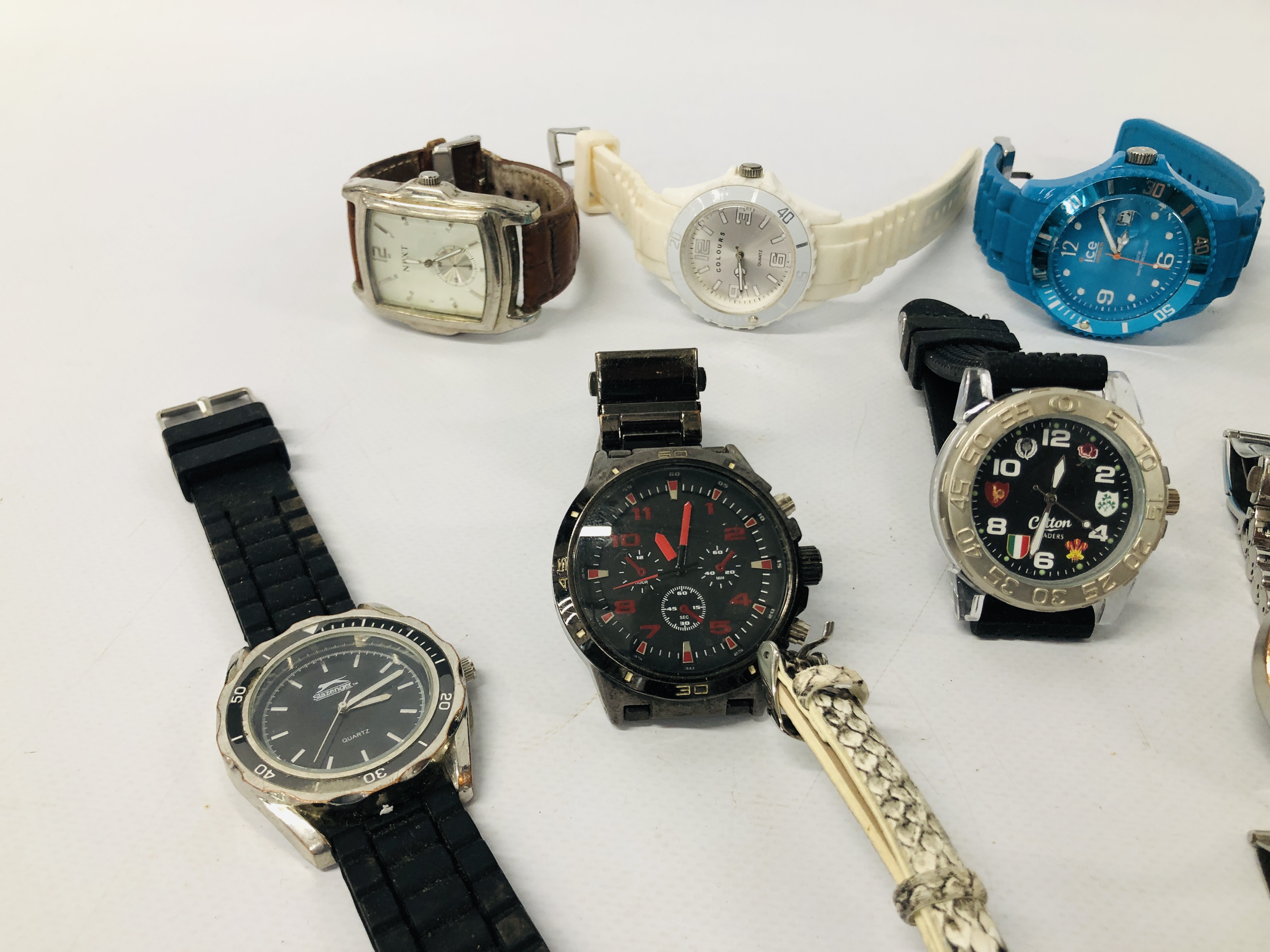 COLLECTION OF ASSORTED WATCHES TO INCLUDE SOME DESIGNER BRANDED - Image 6 of 6