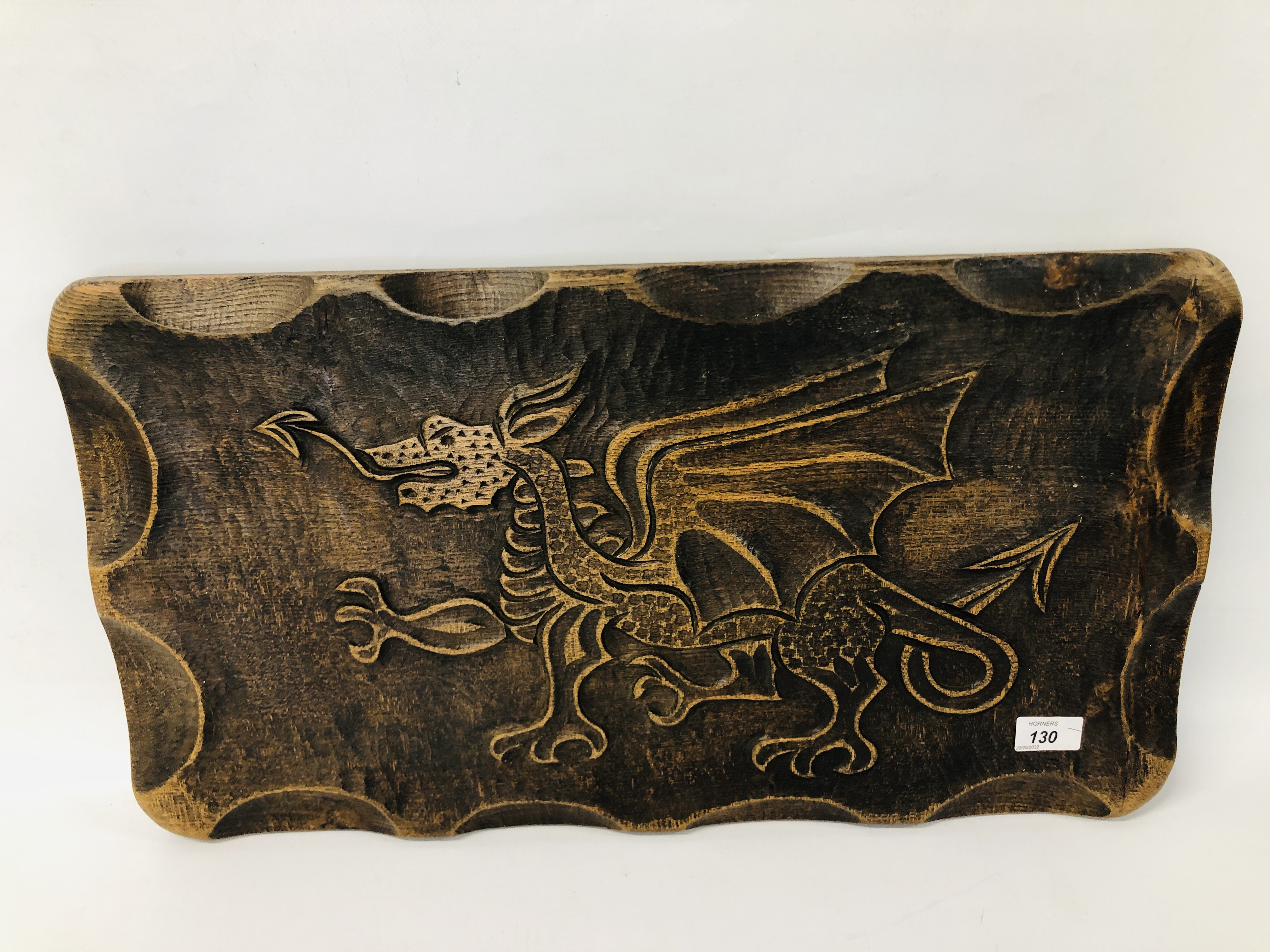 A BESPOKE OAK CARVED PANEL WITH CARVED WELSH DRAGON DETAIL HANDMADE TORQUAY DEVON, - Image 2 of 5