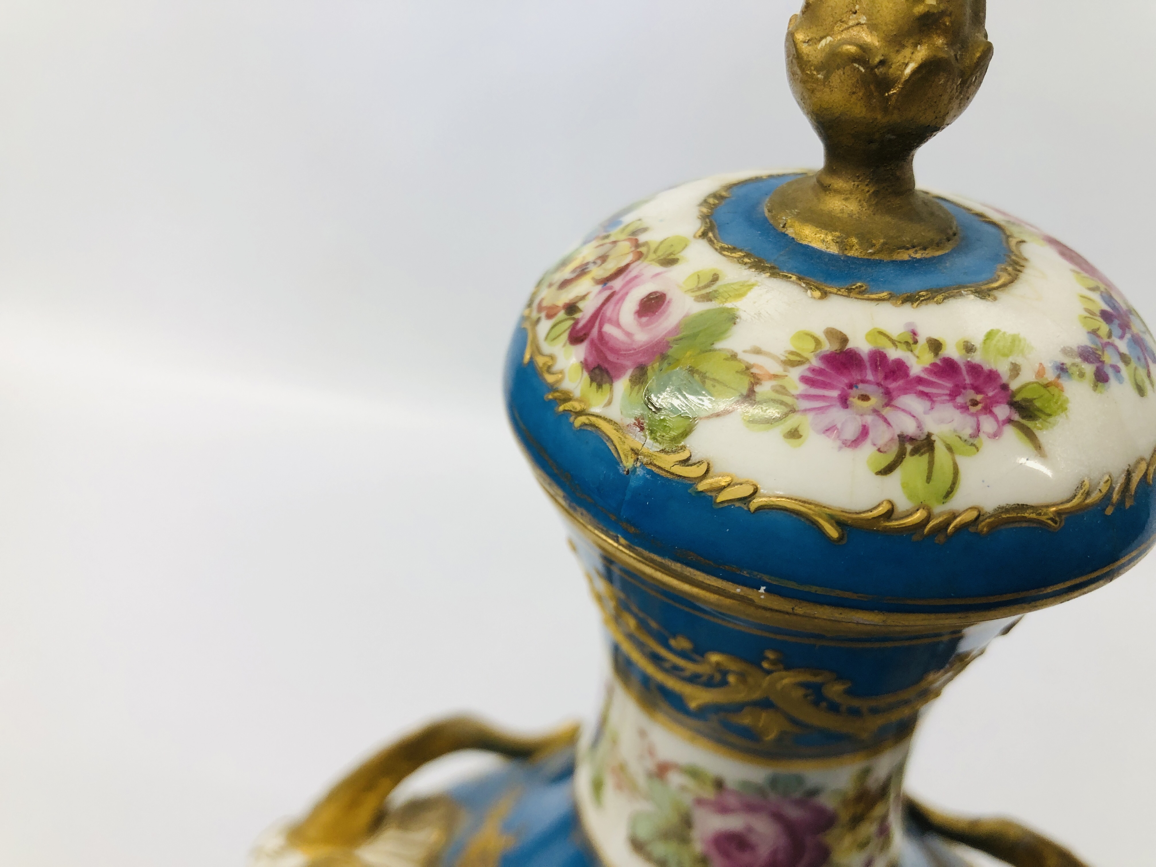 A PAIR OF C19TH SÉVRES COVERED VASES WITH RAM'S HEAD HANDLES, DECORATED WITH OVAL PANELS, - Image 18 of 27