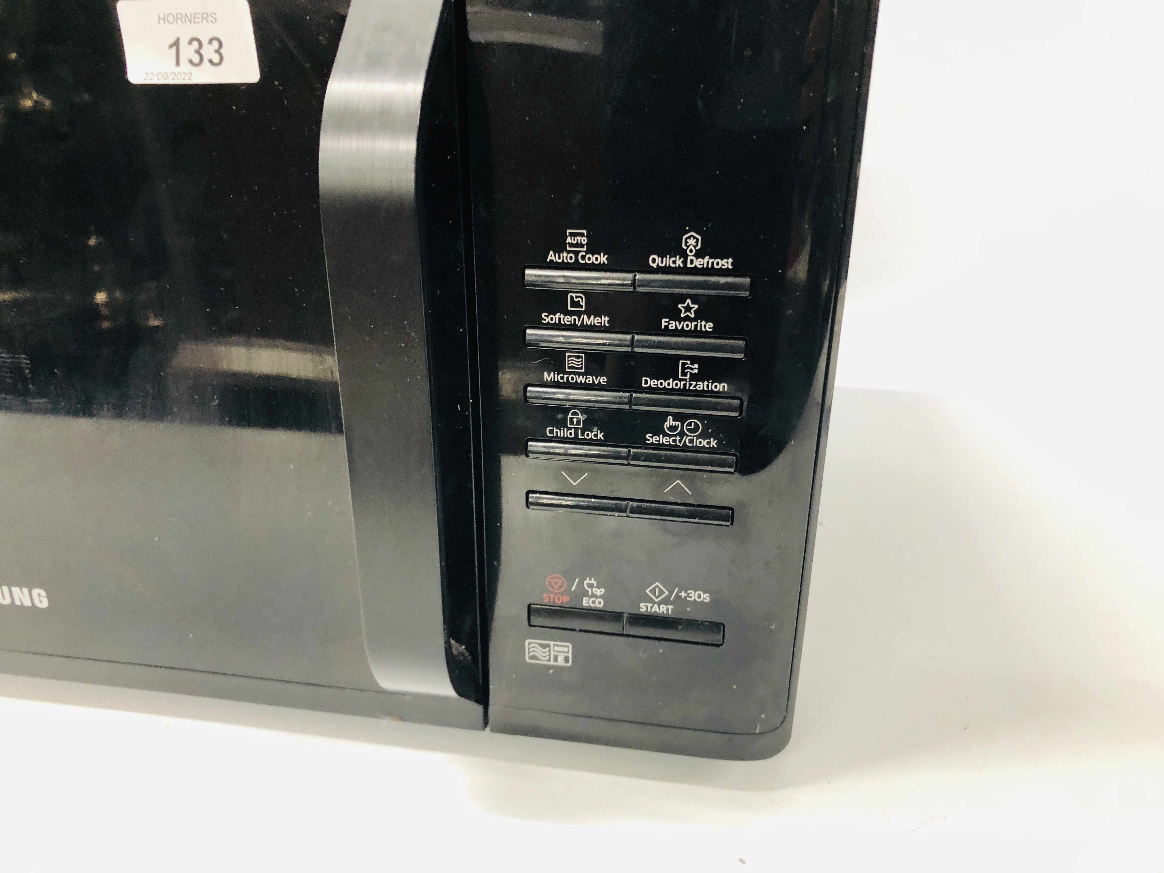 SAMSUNG BLACK FINISH MICROWAVE - SOLD AS SEEN - Image 2 of 5