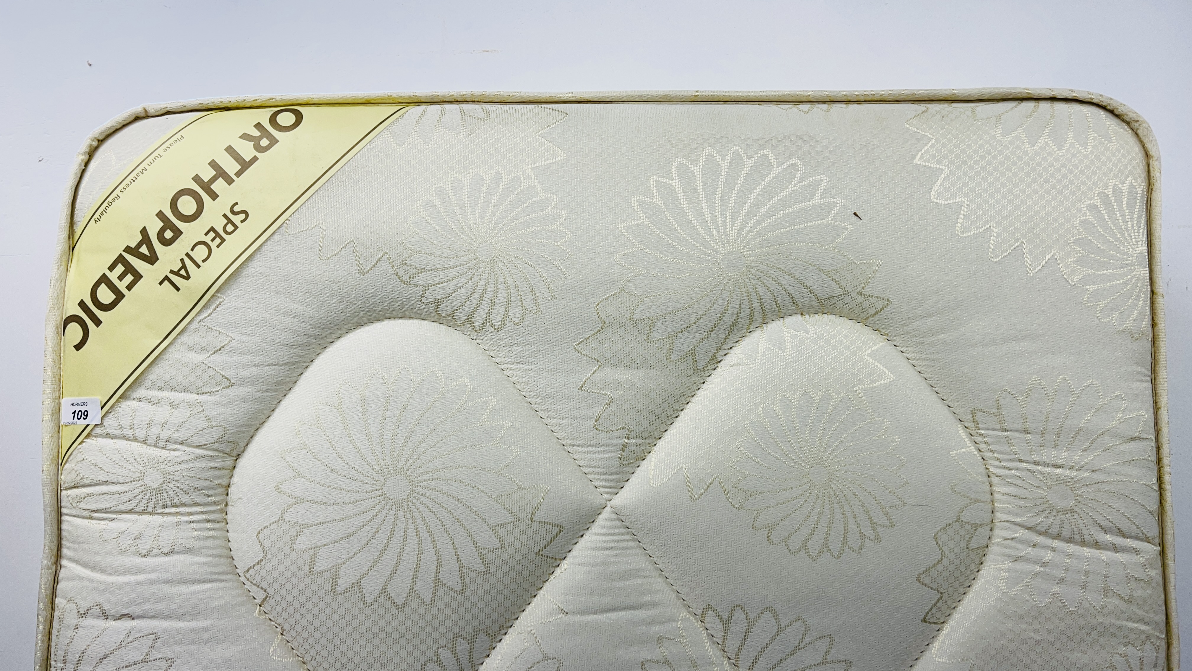 SINGLE SPECIAL ORTHOPEDIC MATTRESS. - Image 2 of 4