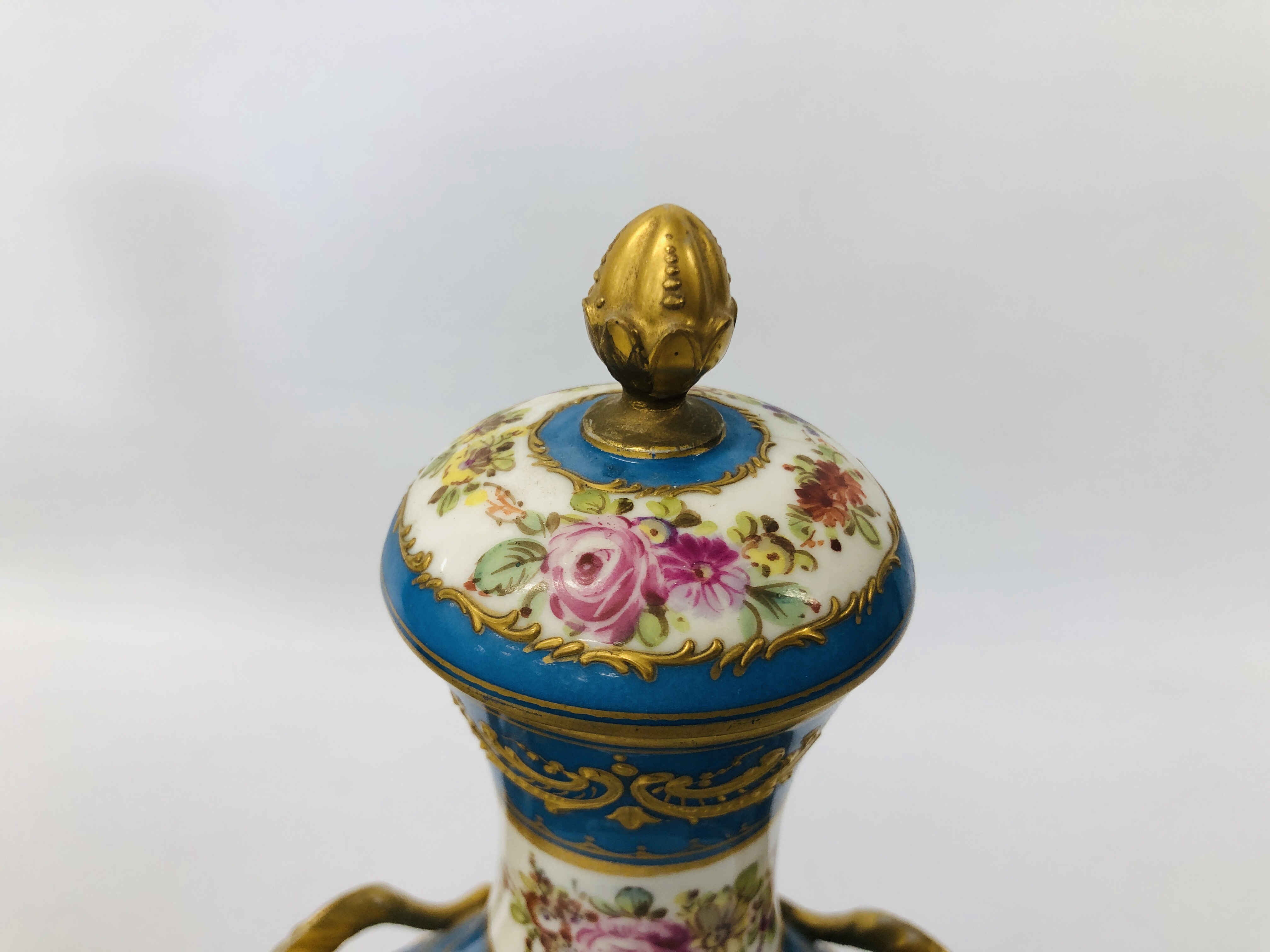 A PAIR OF C19TH SÉVRES COVERED VASES WITH RAM'S HEAD HANDLES, DECORATED WITH OVAL PANELS, - Image 3 of 27