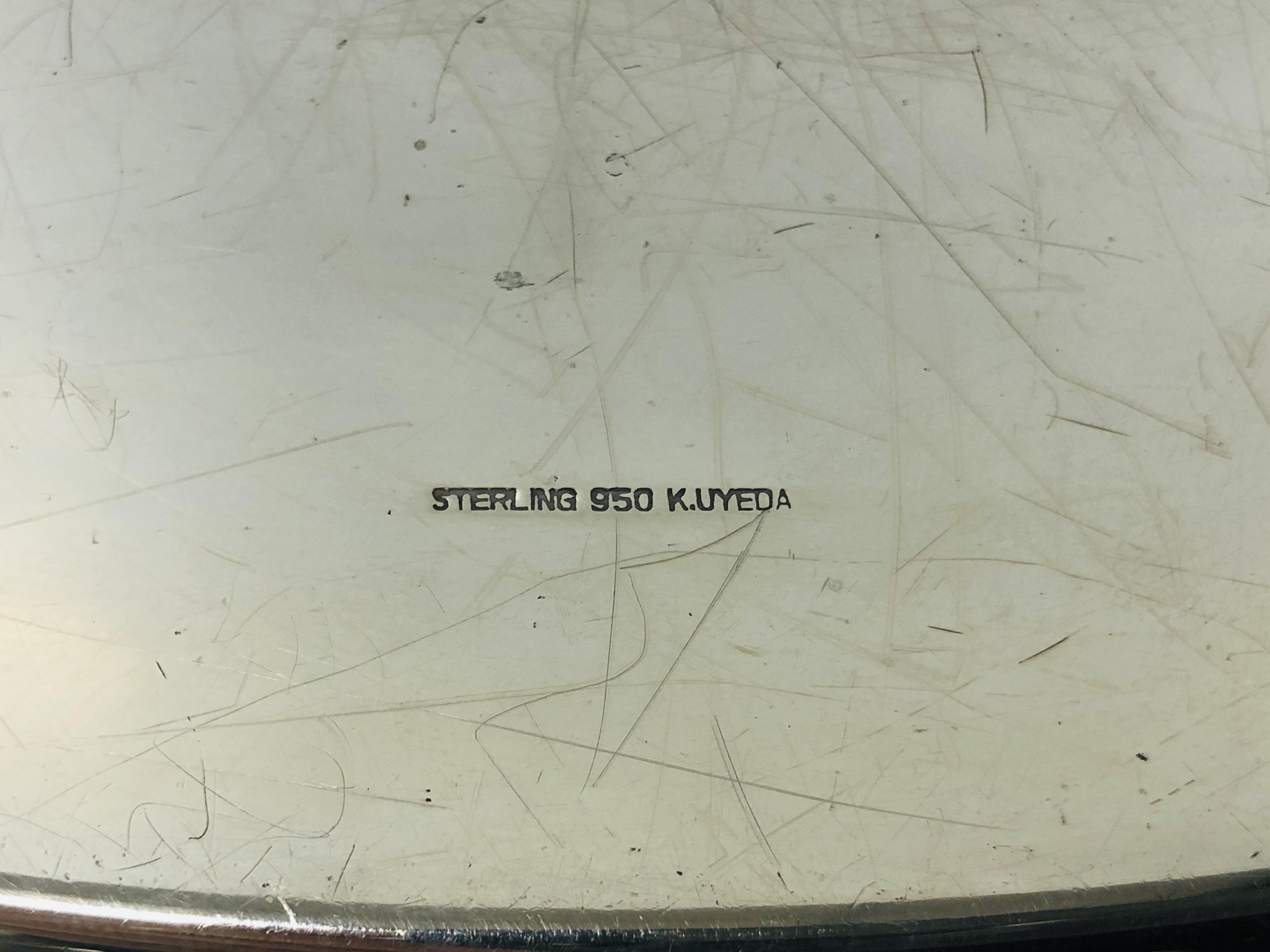 A STERLING SILVER OVAL TRAY WITH PRESENTATION INSCRIPTION AND SIGNATURES. - Image 8 of 9