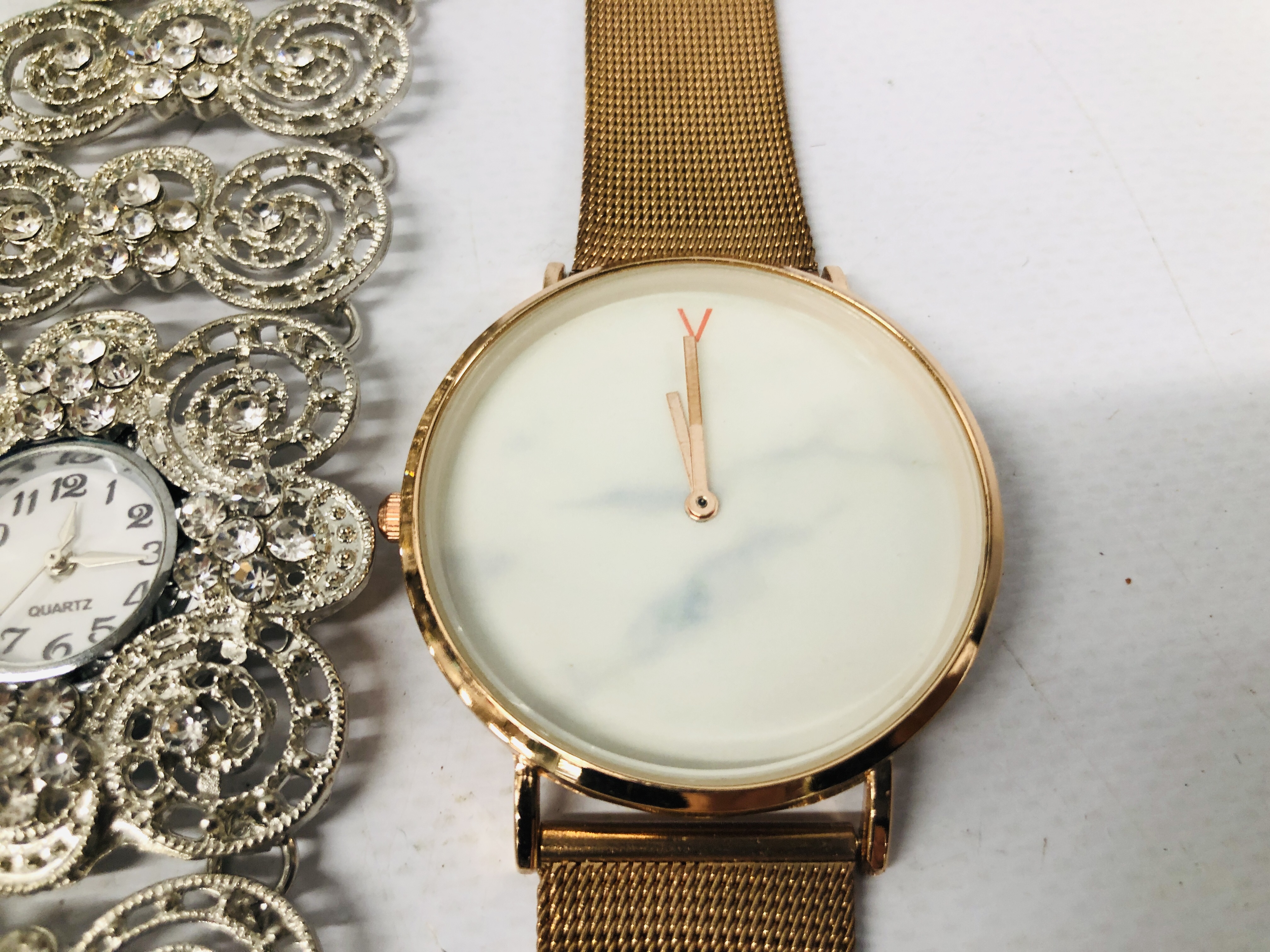 COLLECTION OF ASSORTED LADIES WRIST WATCHES TO INCLUDE DESIGNER BRANDED - Image 6 of 14
