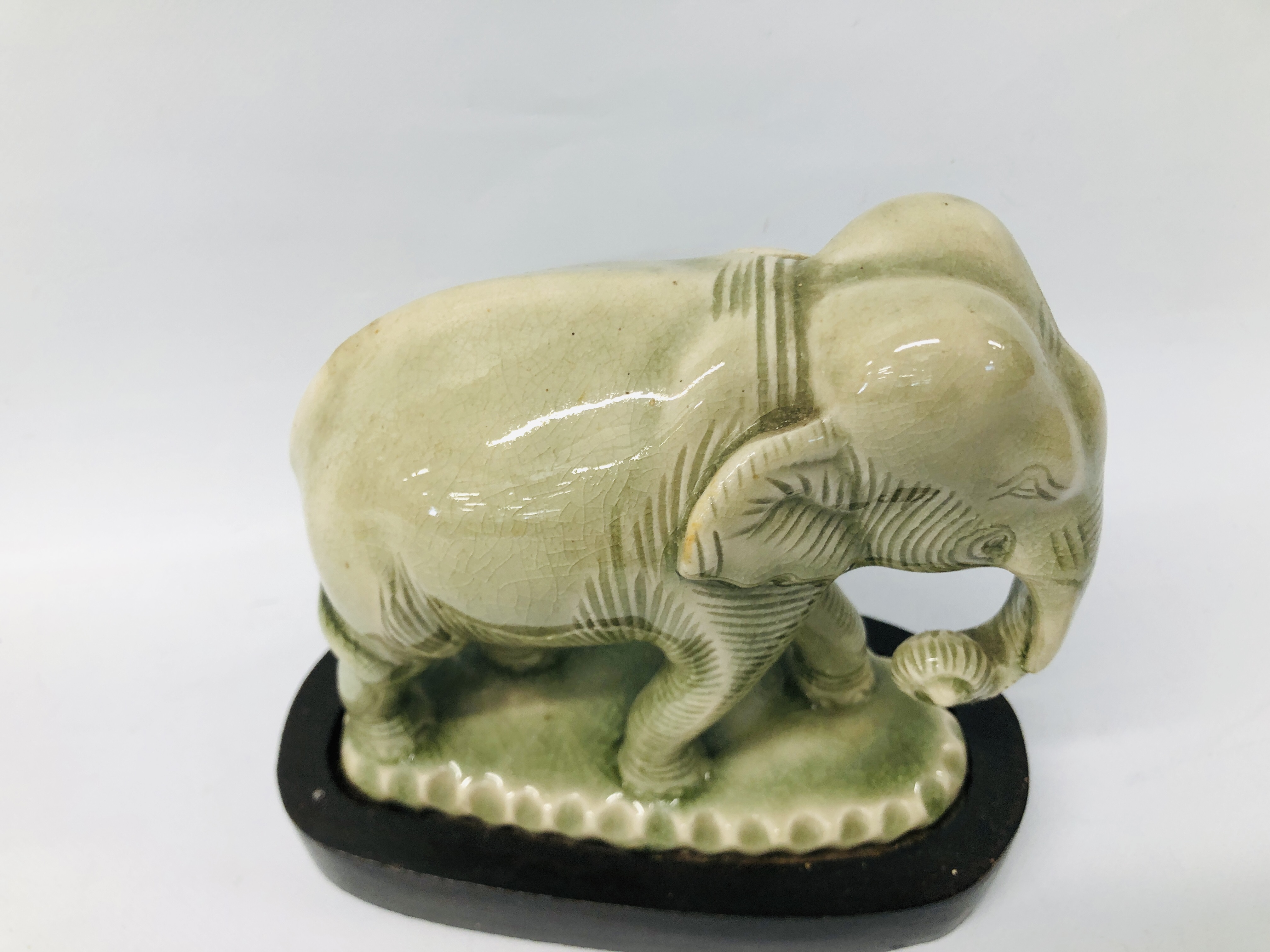 COLLECTION OF ORIENTAL AND STUDIO CERAMICS TO INCLUDE A GLAZED ELEPHANT, - Image 14 of 15