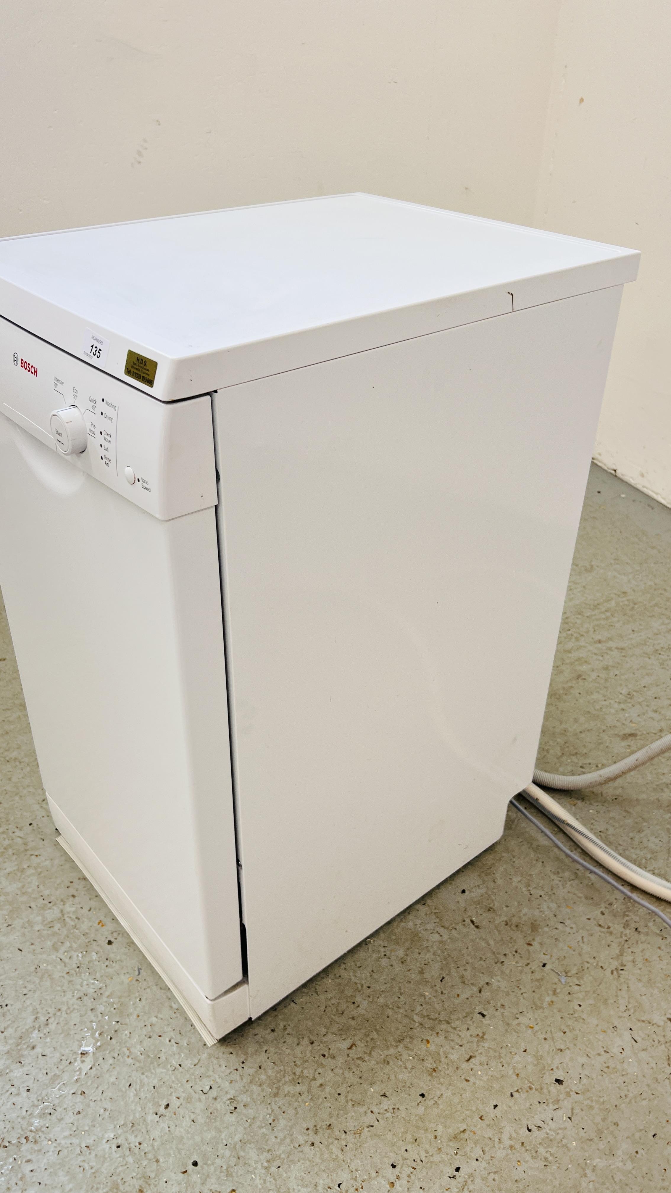 A BOSCH SERIE 2 SLIM LINE DISH WASHER - SOLD AS SEEN - Image 8 of 9