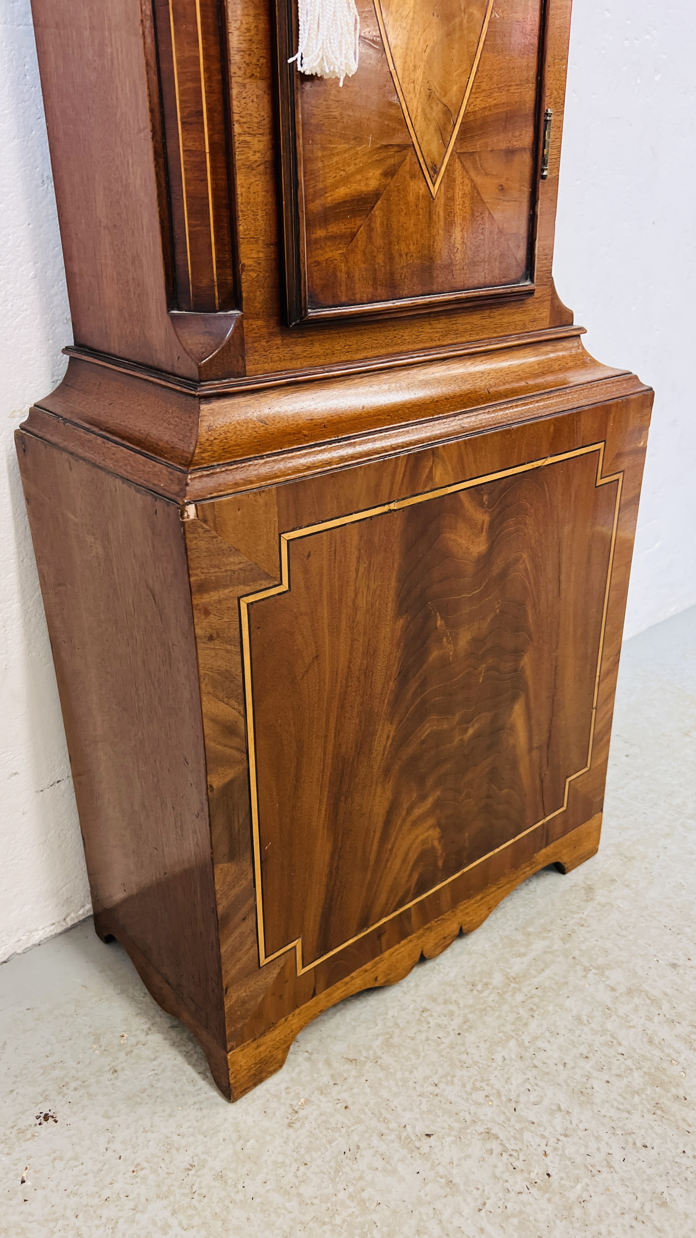 AN INLAID MAHOGANY GRANDFATHER CLOCK WITH JOSEPH LUM FACE COMPLETE WITH KEY AND PENDULUM - Image 9 of 14