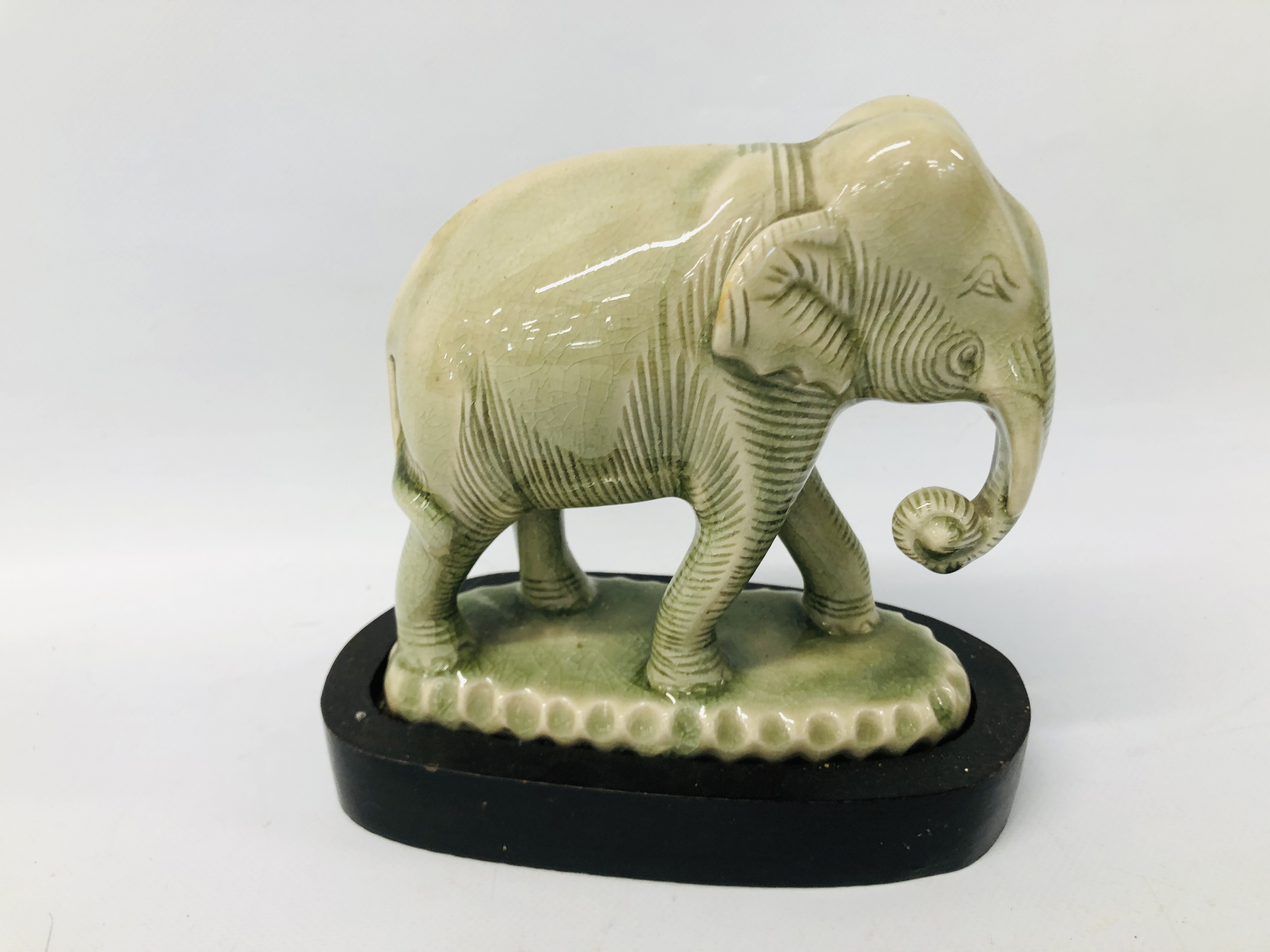 COLLECTION OF ORIENTAL AND STUDIO CERAMICS TO INCLUDE A GLAZED ELEPHANT, - Image 13 of 15