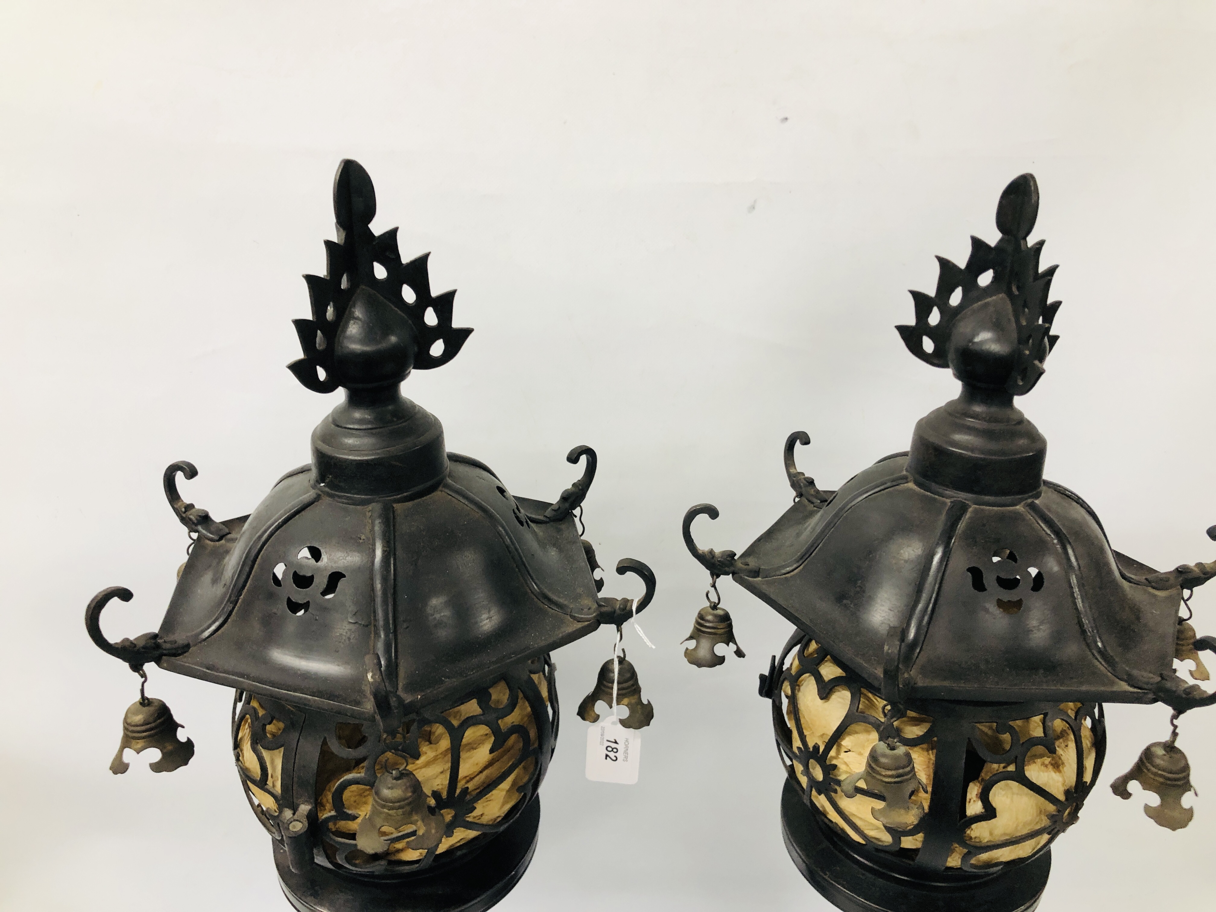 PAIR OF LARGE JAPANESE HEAVILY PATINATED BRONZE TEMPLE LANTERNS (SECTIONAL) 18TH / 19TH CENTURY, - Image 2 of 5