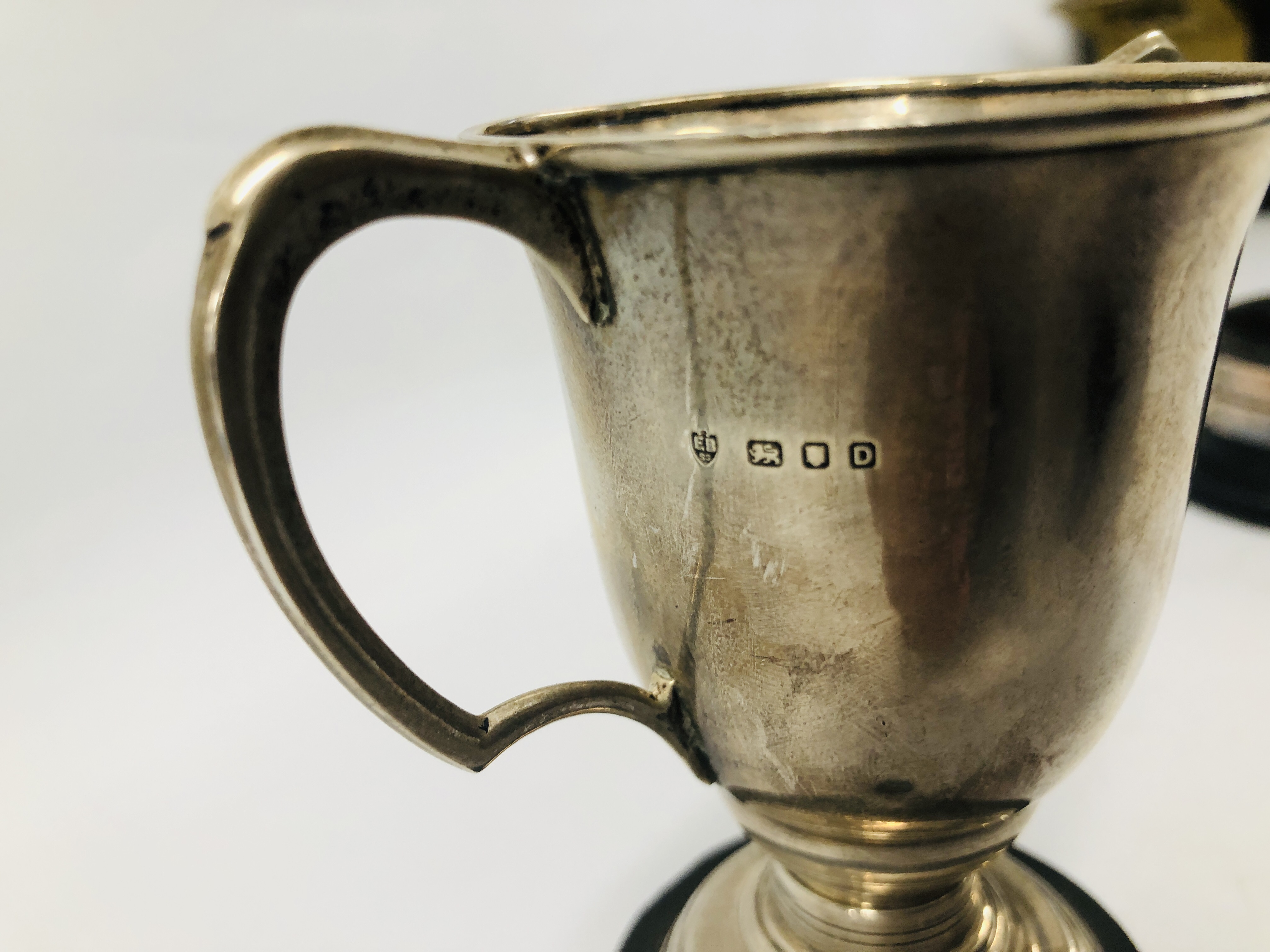 AN ANTIQUE TWO HANDLED SILVER PRESENTATION CUP BEARING INSCRIPTION RELATING TO THE PLATOON - Image 12 of 14