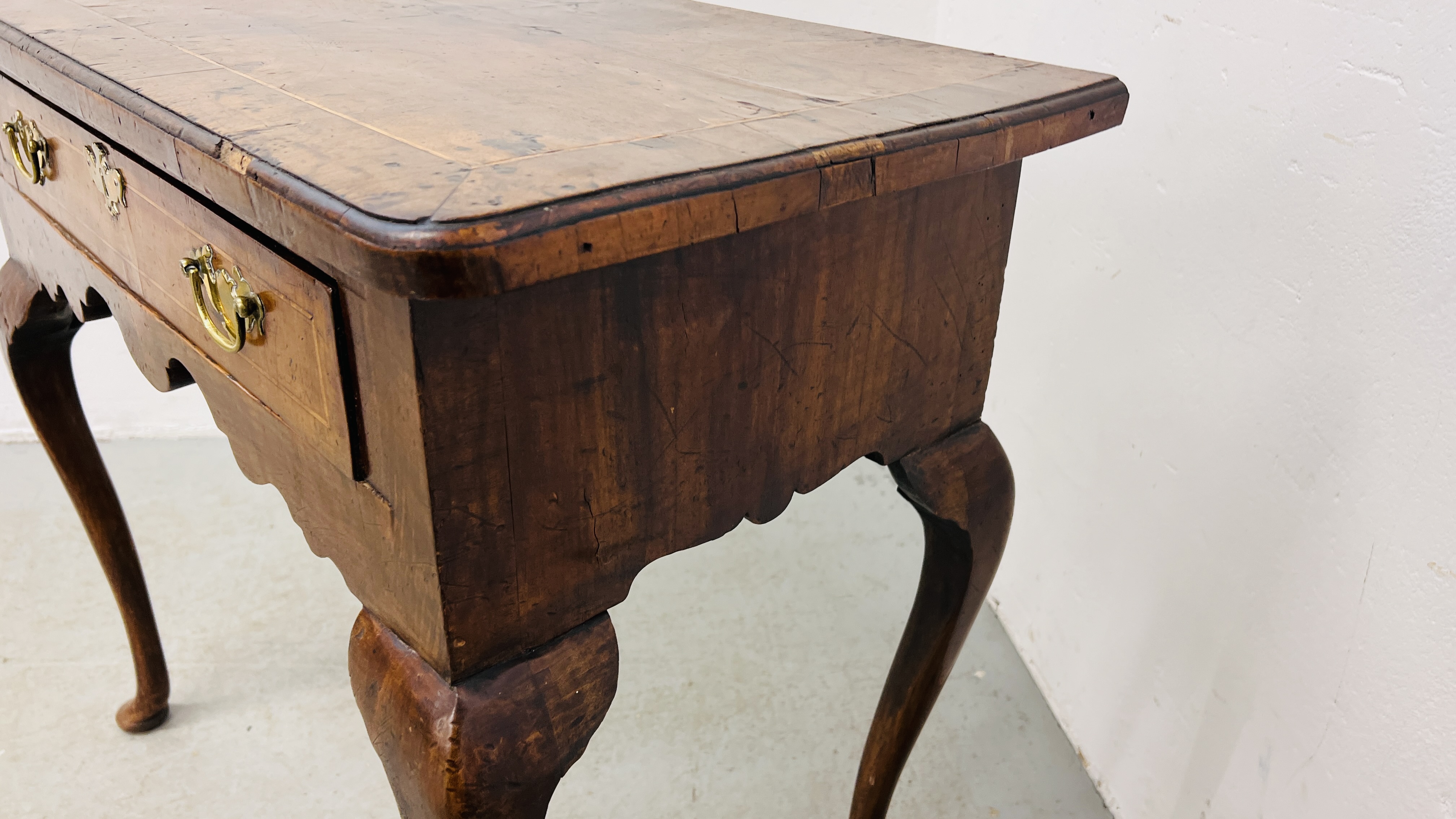 A GEORGE I WALNUT SINGLE DRAWER SIDE TABLE ON CABRIOLE LEGS, - Image 6 of 8