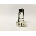A STERLING SILVER MINATURE VANITY SWING MIRROR WITH DRAWERS, HEIGHT 9.5CM.
