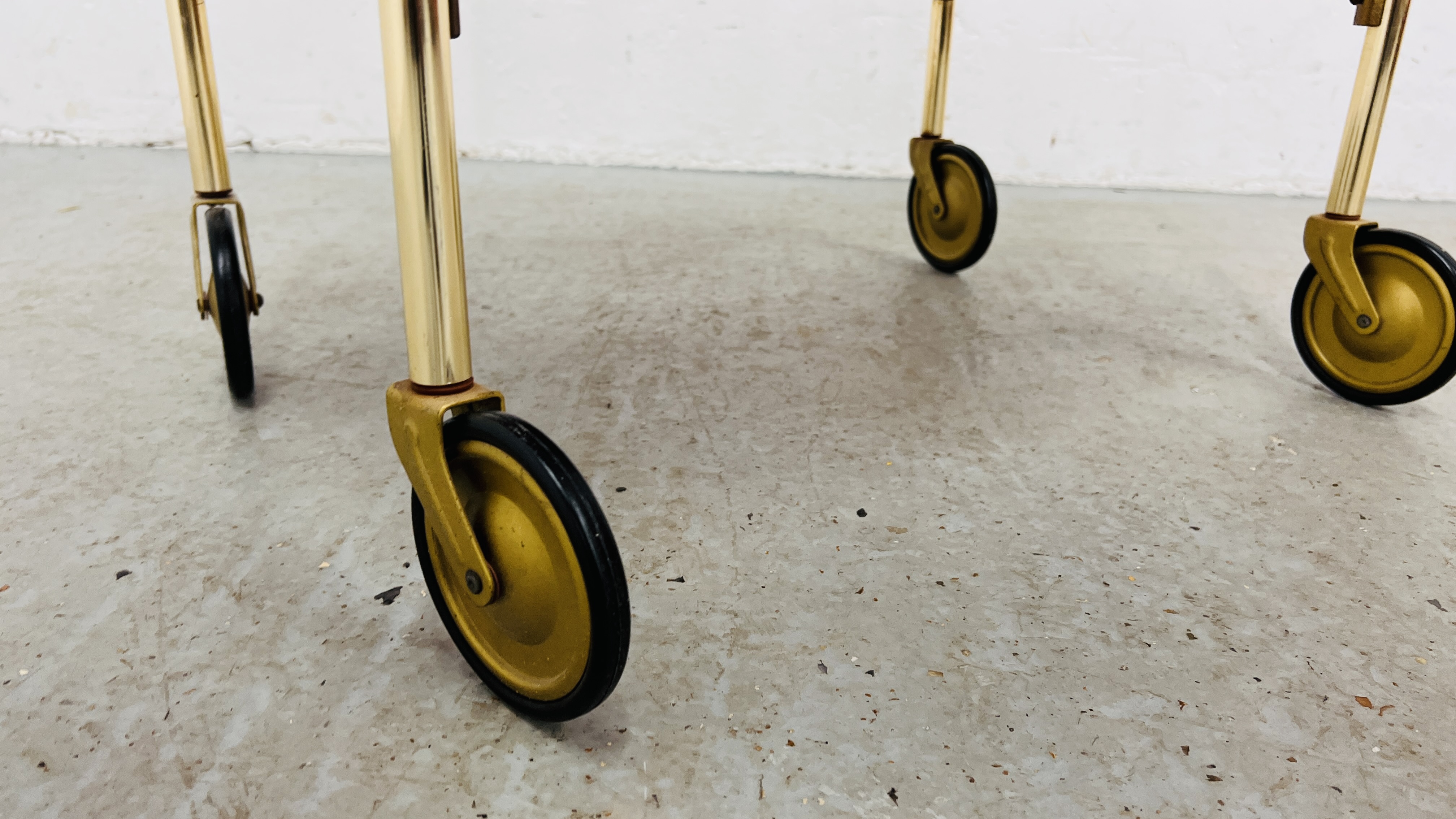 A 1950'S TWO TIER TROLLEY WITH RED FINISH TO THE TRAYS, THE TOP TRAY DETACHABLE WIDTH 37CM. - Image 4 of 4