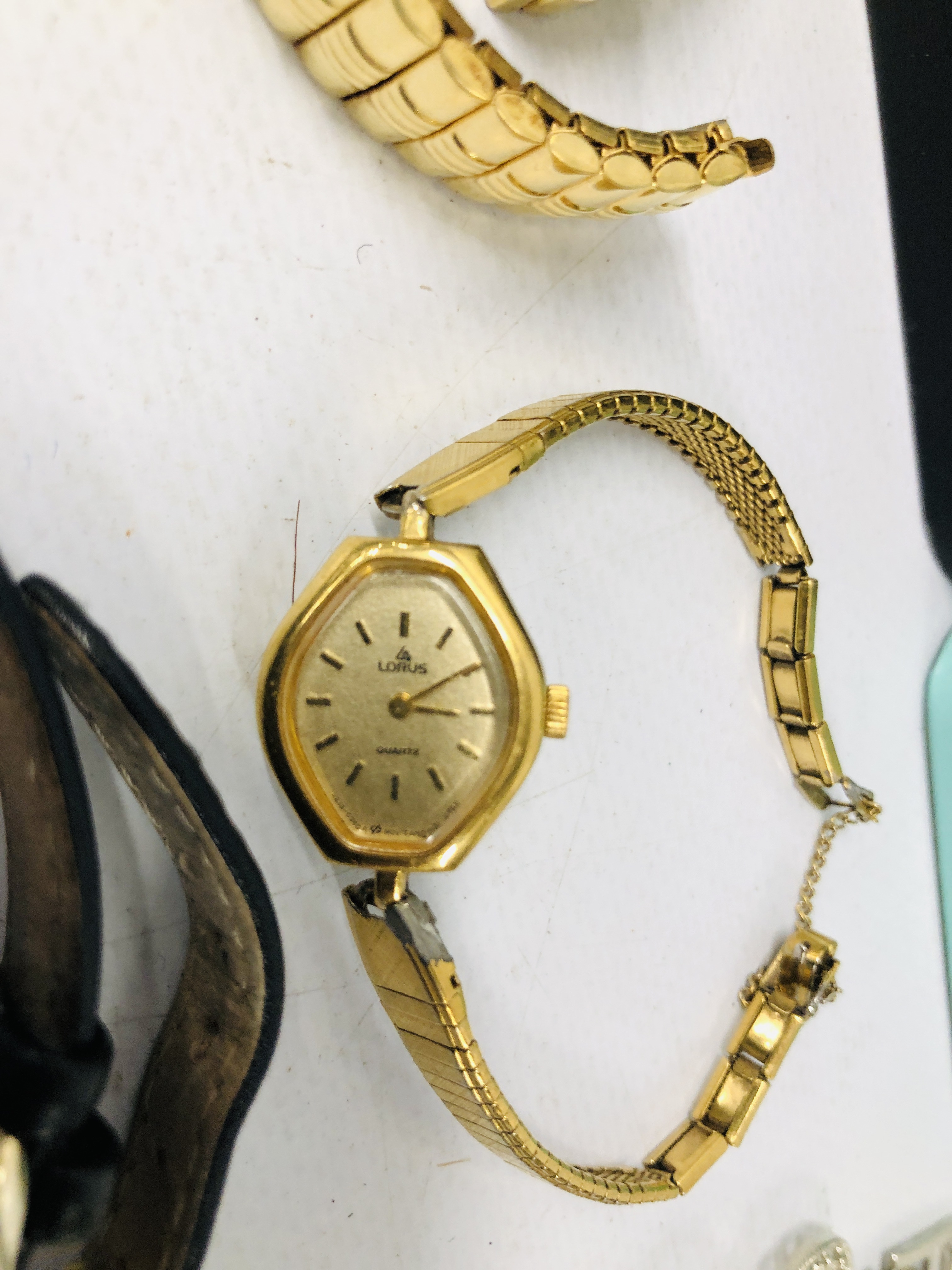 COLLECTION OF ASSORTED LADIES WRIST WATCHES TO INCLUDE DESIGNER BRANDED - Image 7 of 14
