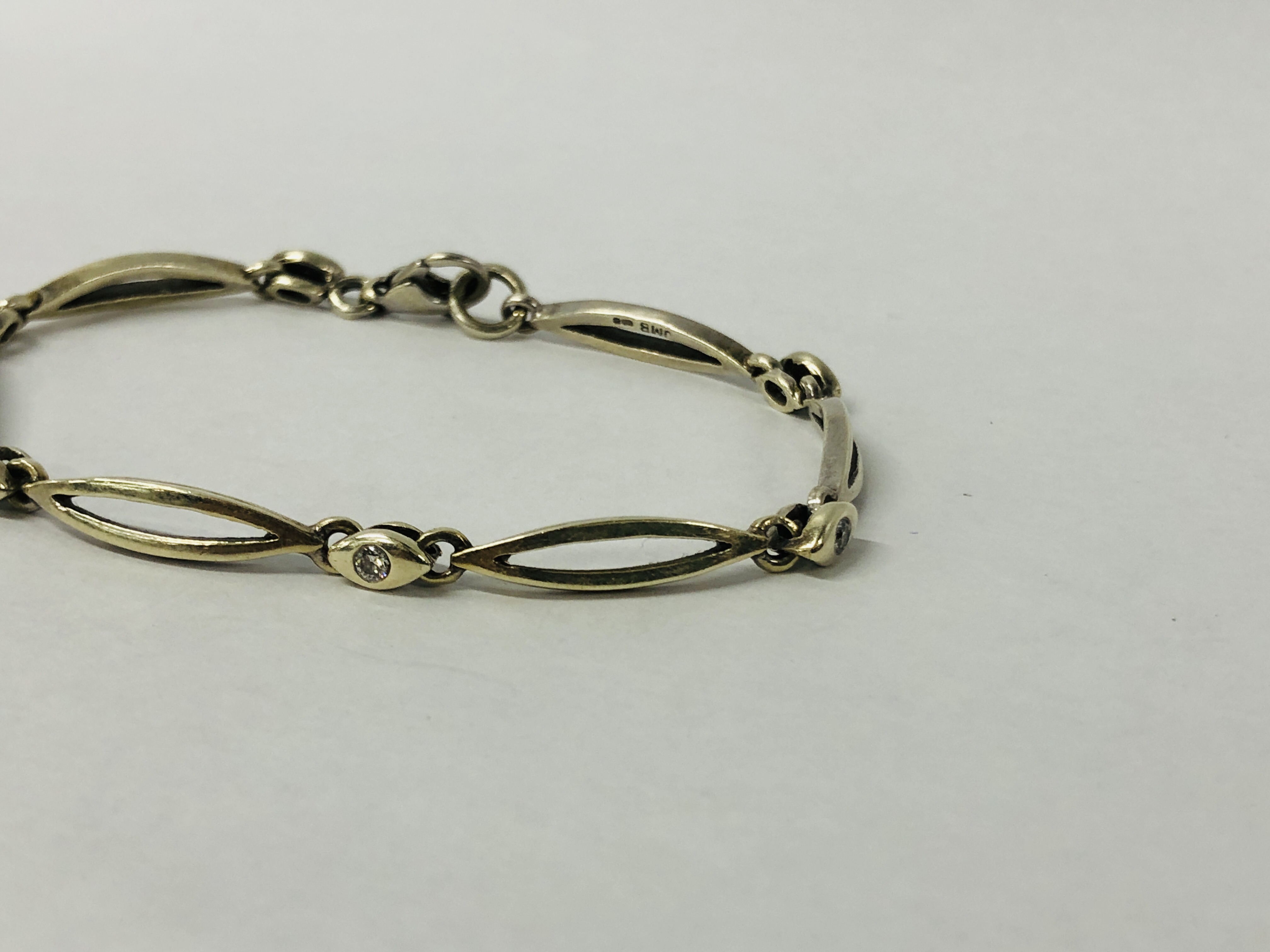 A DESIGNER BRACELET MARKED 375, - Image 3 of 8