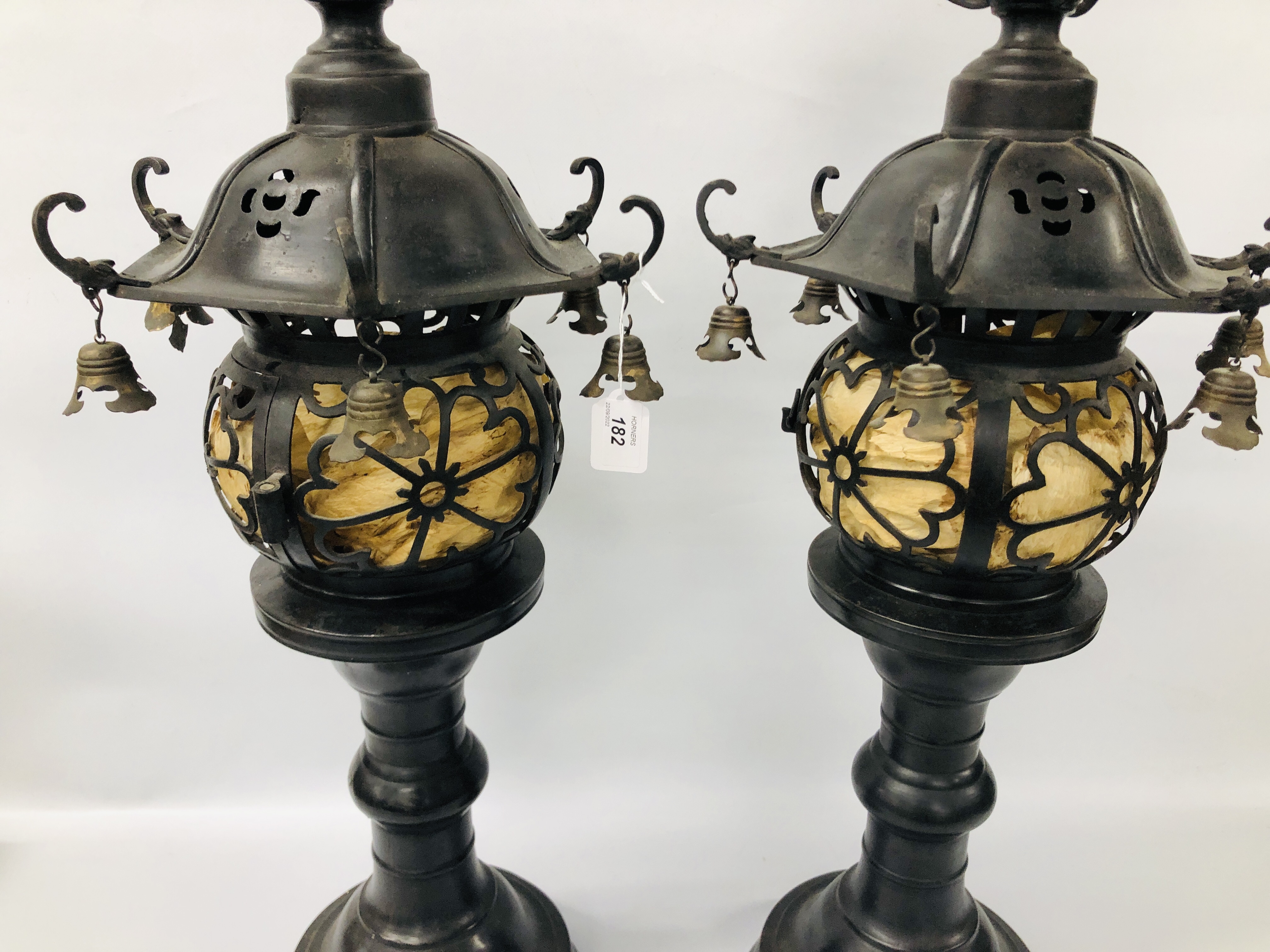 PAIR OF LARGE JAPANESE HEAVILY PATINATED BRONZE TEMPLE LANTERNS (SECTIONAL) 18TH / 19TH CENTURY, - Image 3 of 5