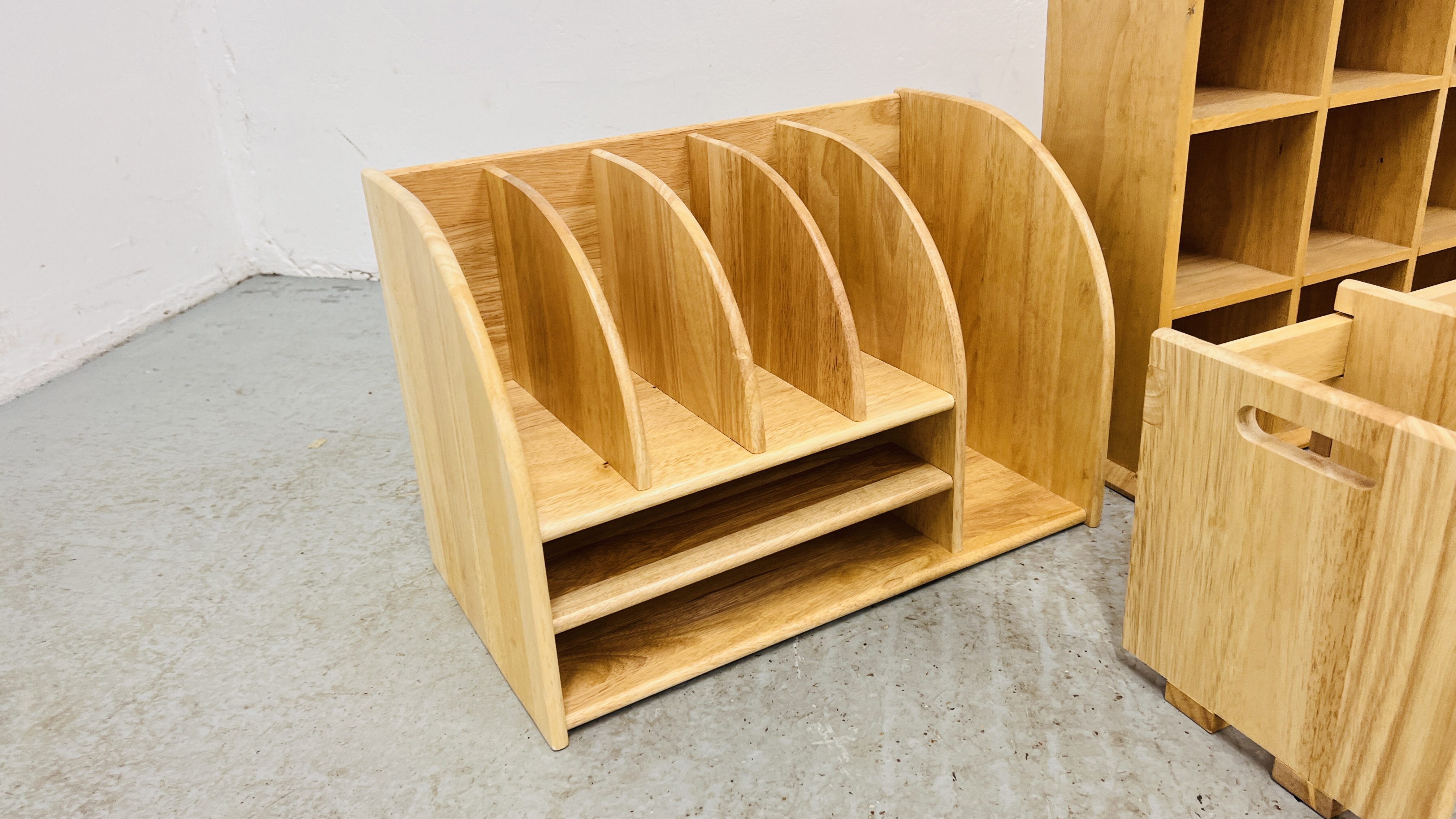 A BEECHWOOD DESK TIDY ALONG WITH EXTENDING BOOK RACK AND 12 PIGEON HOLE SHELVING RACK. - Image 2 of 4