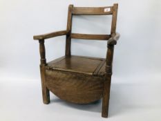 A CHILDS OAK GEORGIAN COMMODE CHAIR