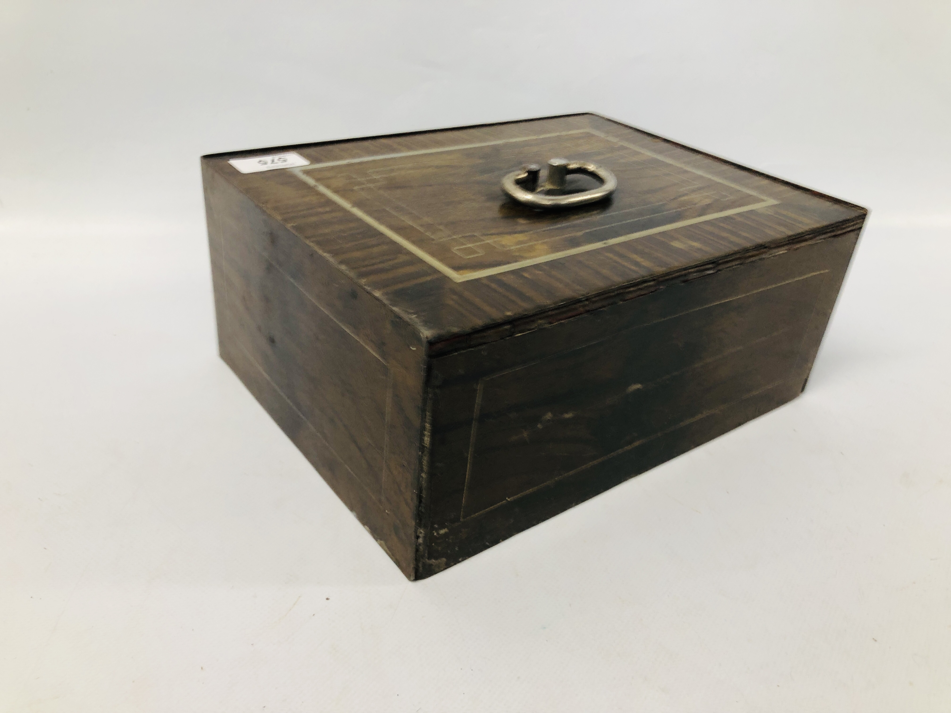 AN ANTIQUE METAL SAFE BOX COMPLETE WITH KEY WIDTH 30CM. DEPTH 23CM. HEIGHT 12CM. - Image 5 of 5