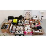 7 BOXES OF ASSORTED HOUSEHOLD SUNDRIES TO INCLUDE VARIOUS TEA AND DINNER WARE,