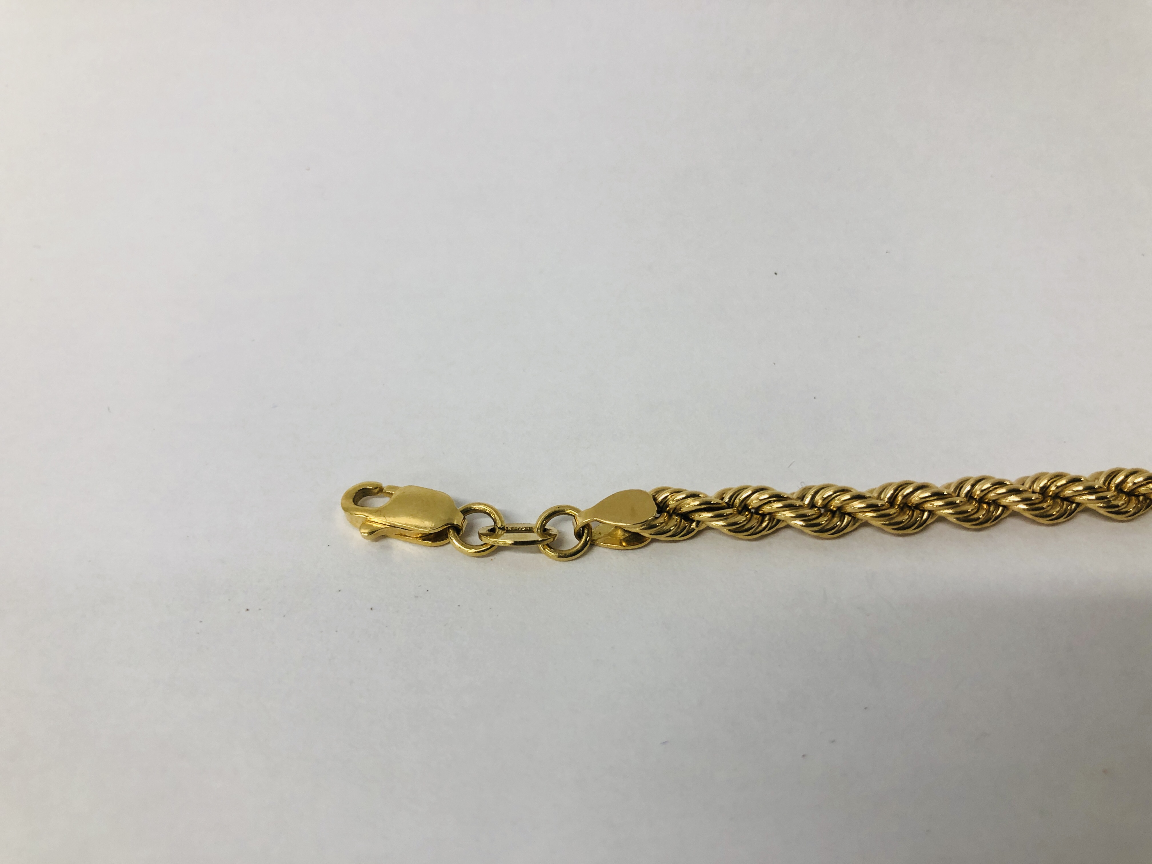18CT. - Image 2 of 10