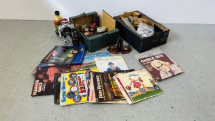 2 X BOXES OF VINTAGE COLLECTIBLES TO INCLUDE PAIR OF DUCLE BOOK ENDS, TREEN ITEMS, PLAYING CARDS, S.