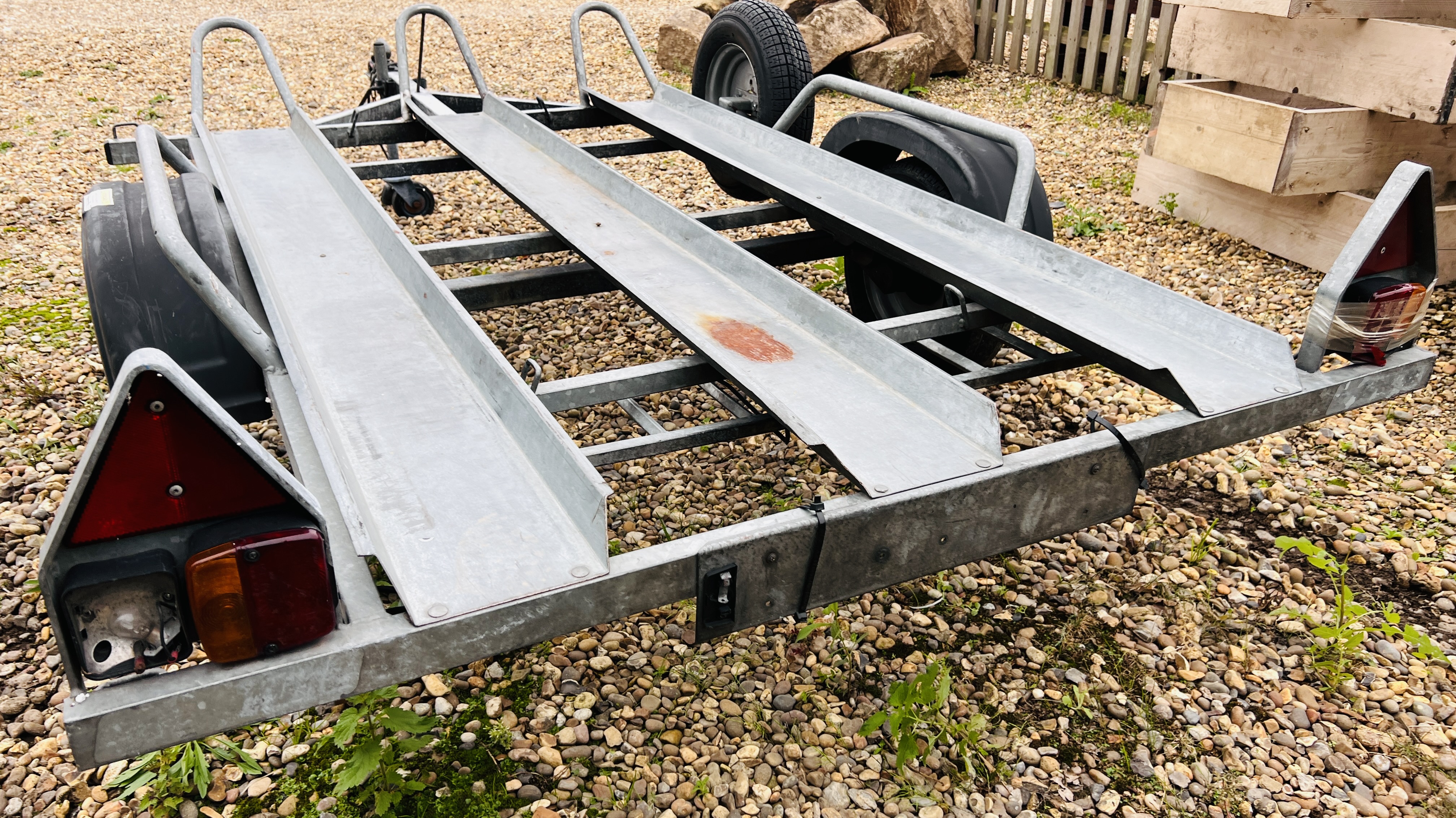 A METAFO GALVANISED MOTORCYCLE CAR TRAILER (THREE BIKE CAPACITY) - ROAD TYRES REQUIRE REPLACEMENT, - Image 4 of 13