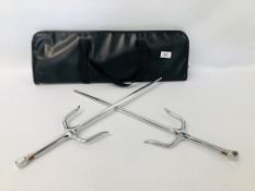 PAIR OF "ELEKTRA SAI" WEAPONS IN ZIPPED CASE