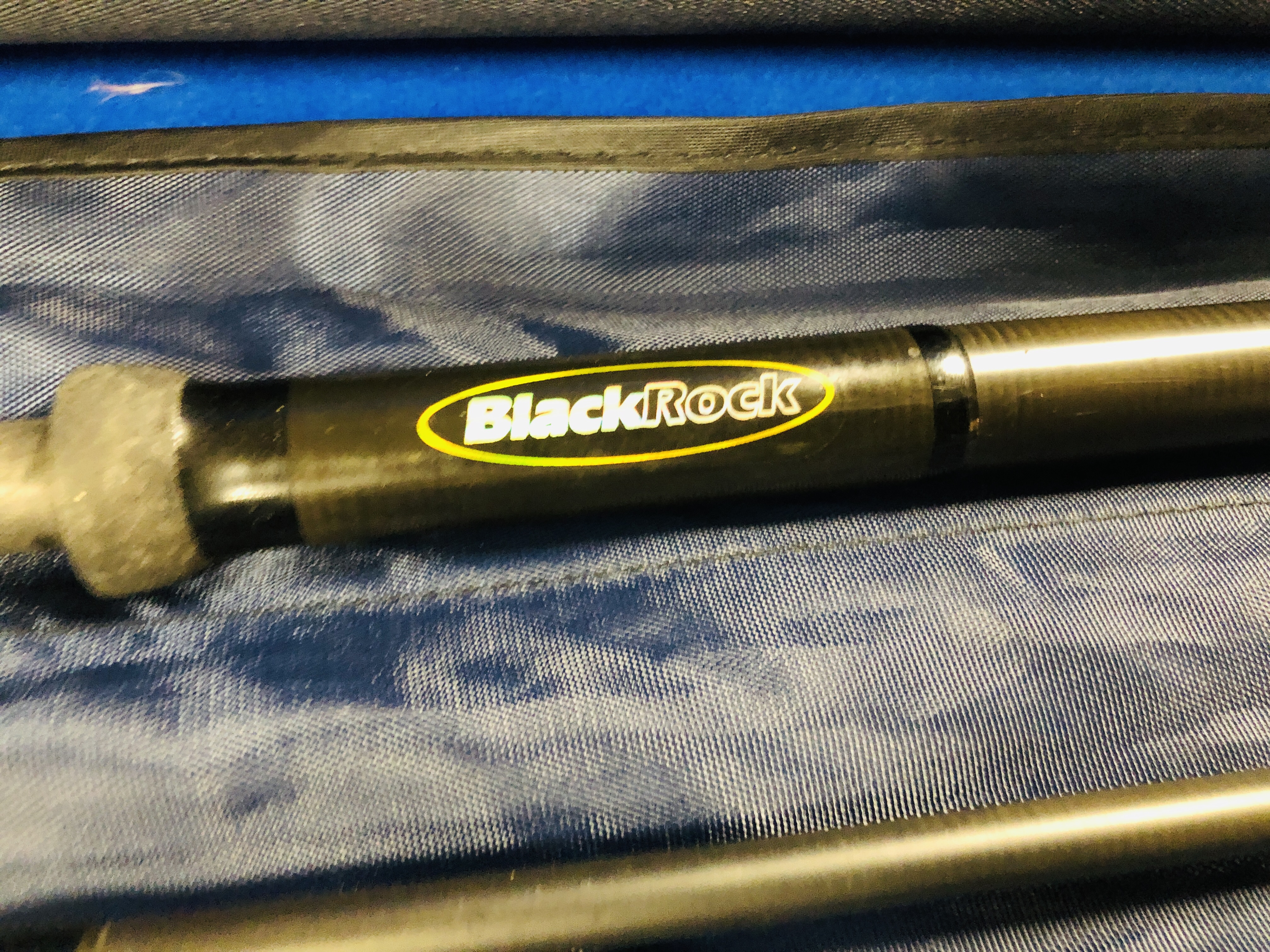 A BLACK ROCK GEOTREX SERIES CARP 12FT FISHING ROD IN TRANSIT TUBE - Bild 4 aus 6