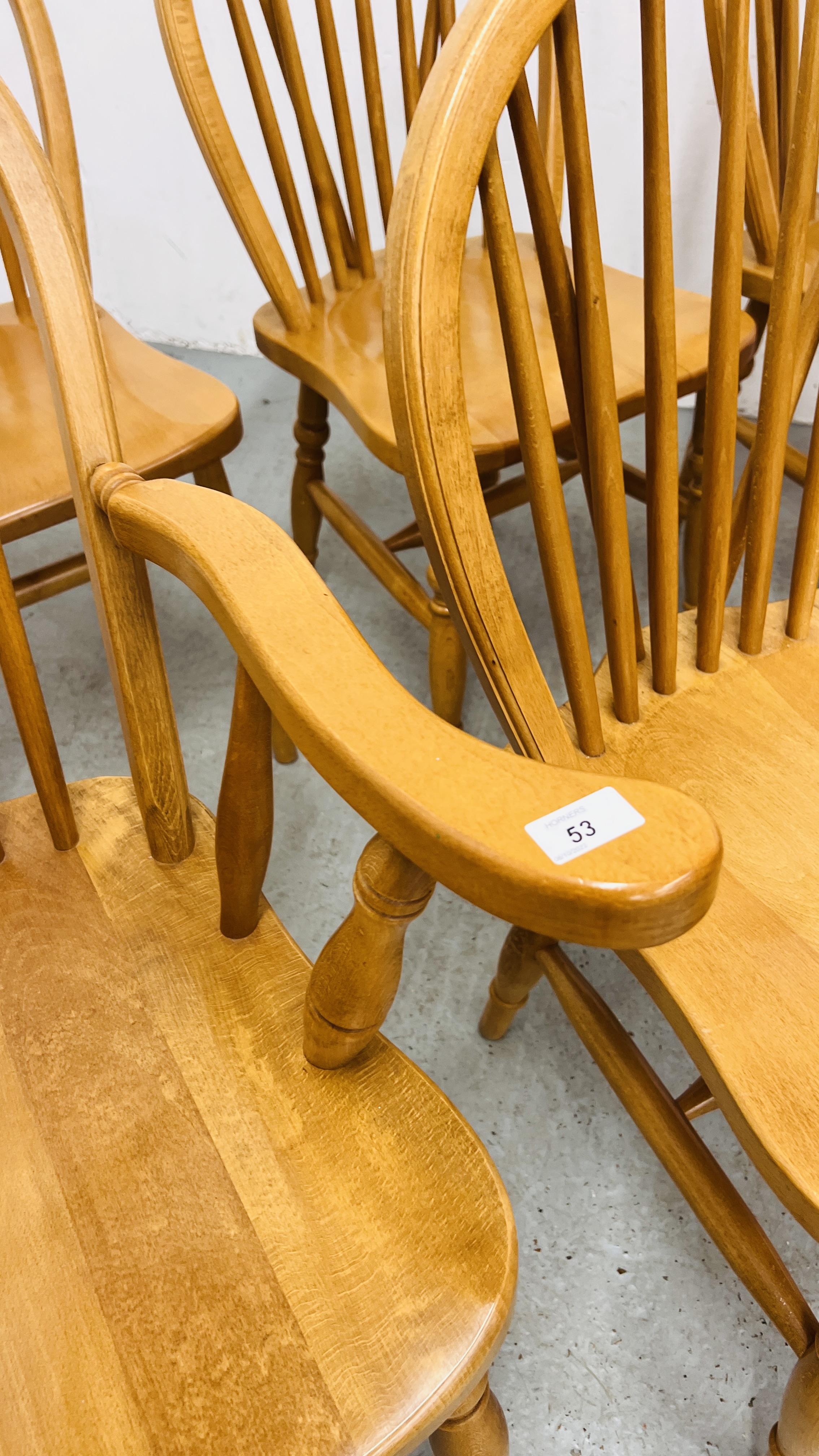 A SET OF SIX SOLID BEECH WOOD KITCHEN CHAIRS (4 X SIDE, - Image 10 of 17