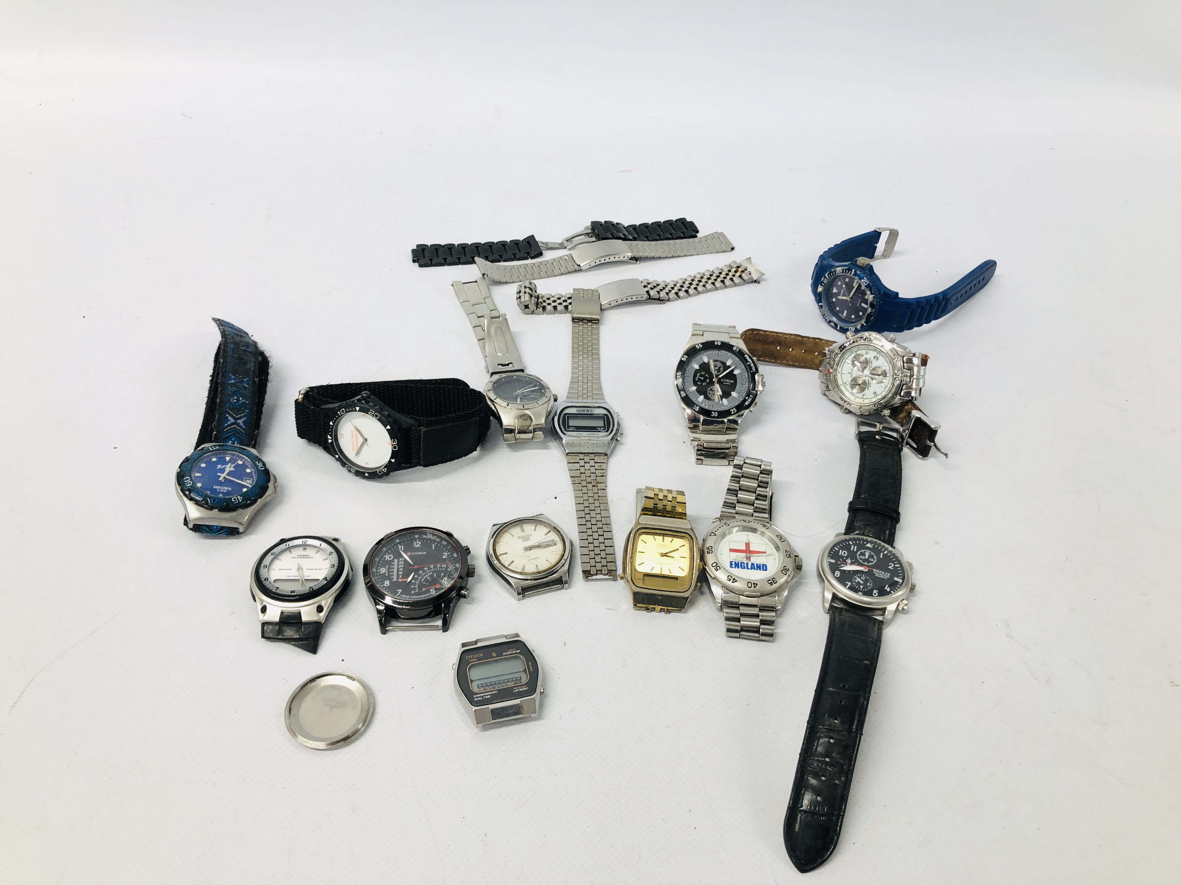 BOX OF ASSORTED WRIST WATCHES TO INCLUDE DESIGNER BRANDED