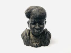 AN EBONY HAND CARVED BUST OF ETHNIC FIGURE HEAD - H 26CM.